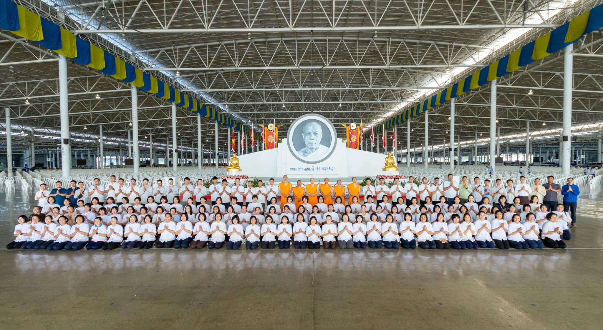 บุคลากรวัดพระธรรมกายรวมใจ เตรียมจัดสัมมนาใหญ่ผู้นำบุญ 10,000 คน