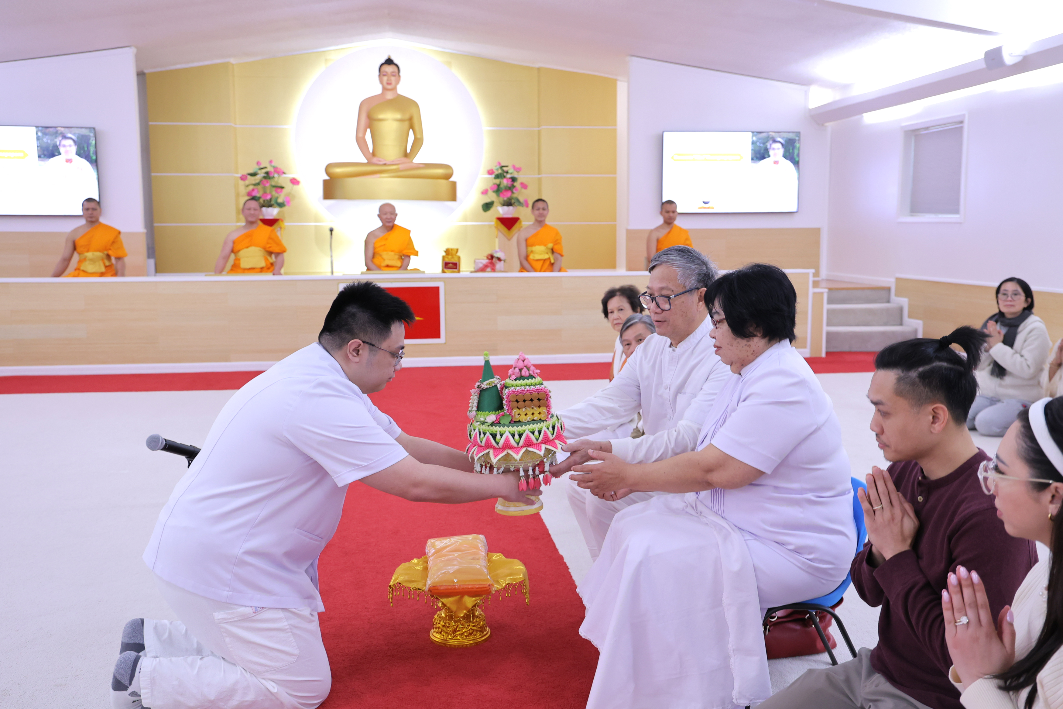 วัดพระธรรมกายจอร์เจีย จัดงานบุญวันอาทิตย์