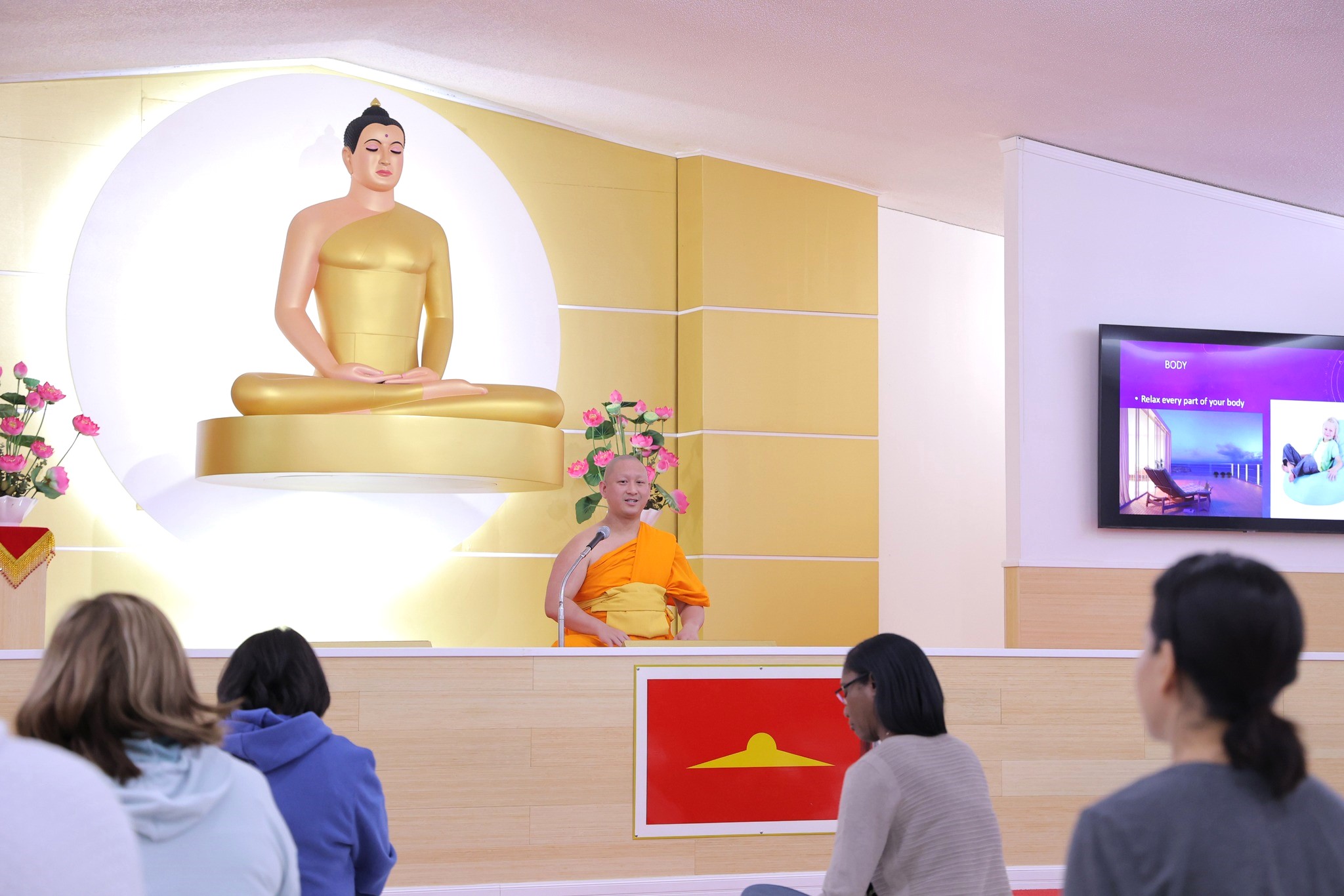 วัดพระธรรมกายจอร์เจีย จัดกิจกรรมนั่งสมาธิสำหรับชาวท้องถิ่น