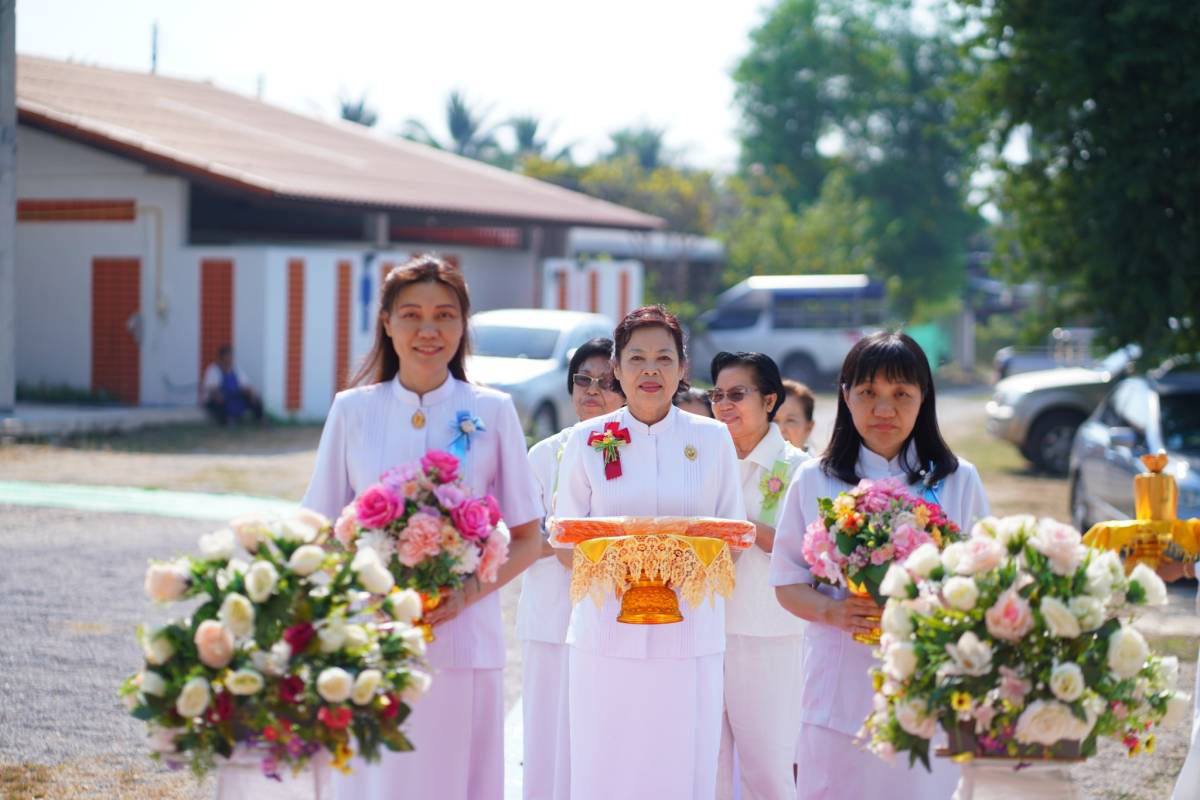 ศูนย์ปฏิบัติธรรมบัวสวรรค์ จัดพิธีทอดผ้าป่า เพื่อสร้างอาคารใจสบาย