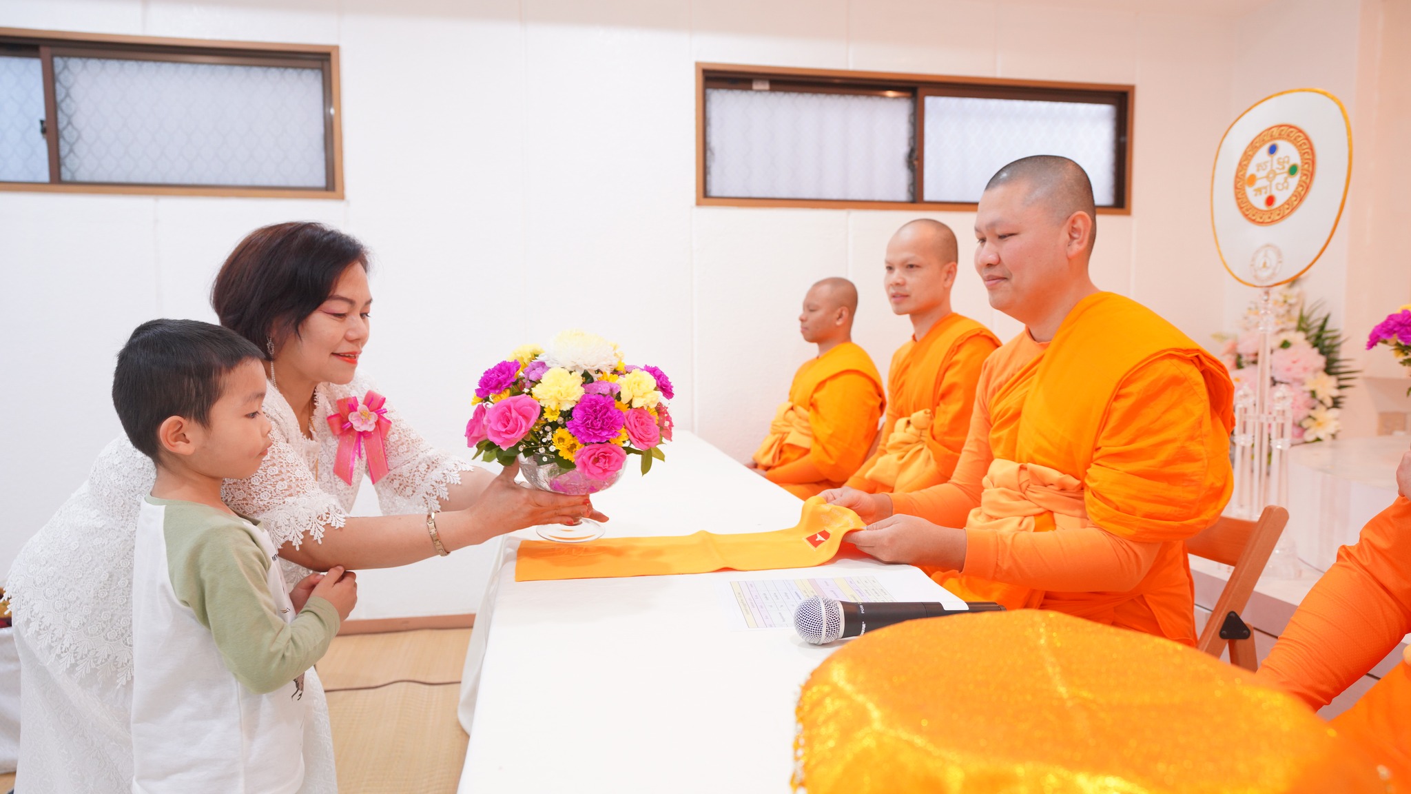 วัดพระธรรมกายโอซาก้า จัดงานบุญบูชาข้าวพระ