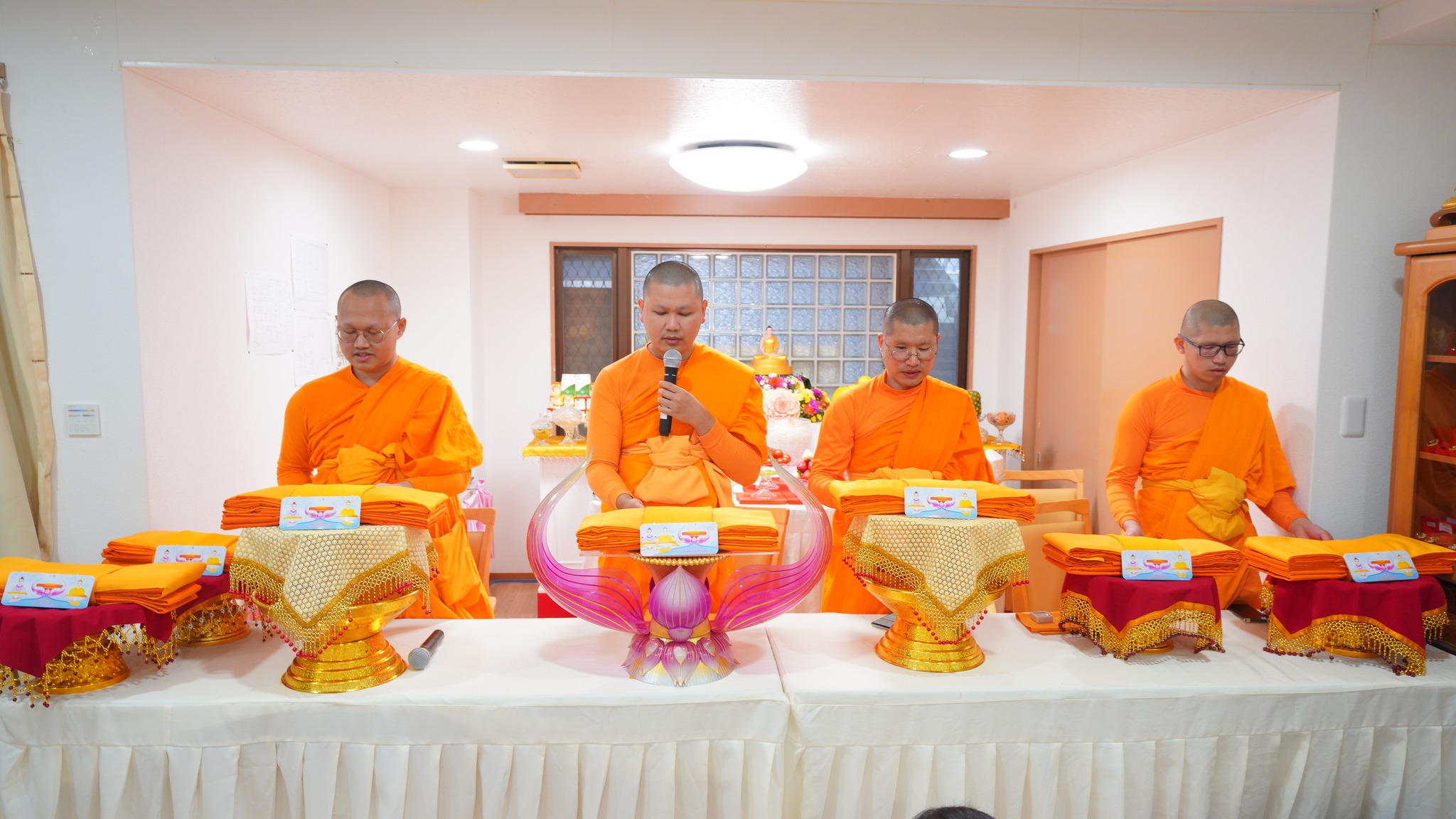 วัดพระธรรมกายโอซาก้า จัดงานบุญบูชาข้าวพระ