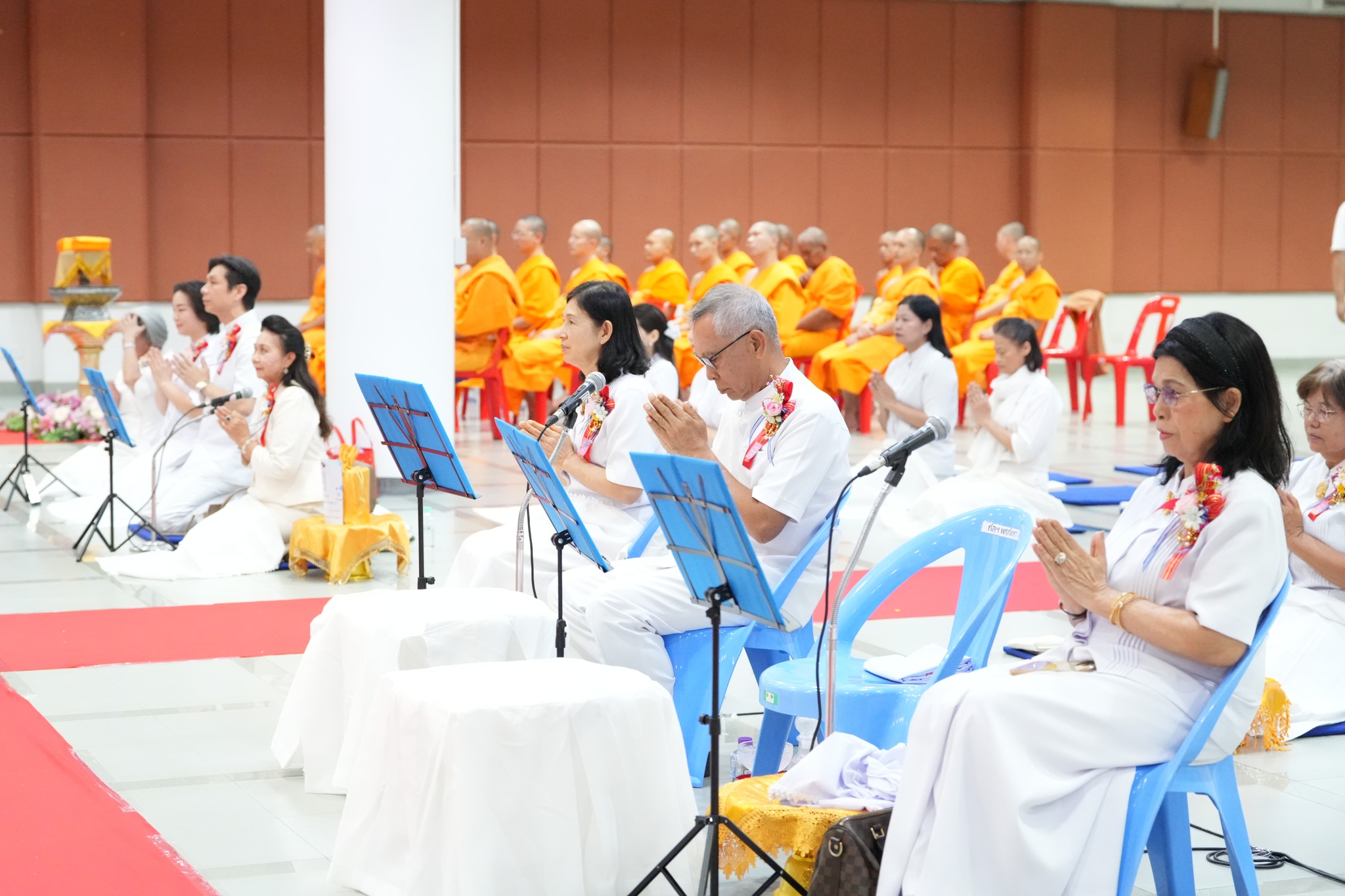 พิธีทอดผ้าป่าสถาปนา