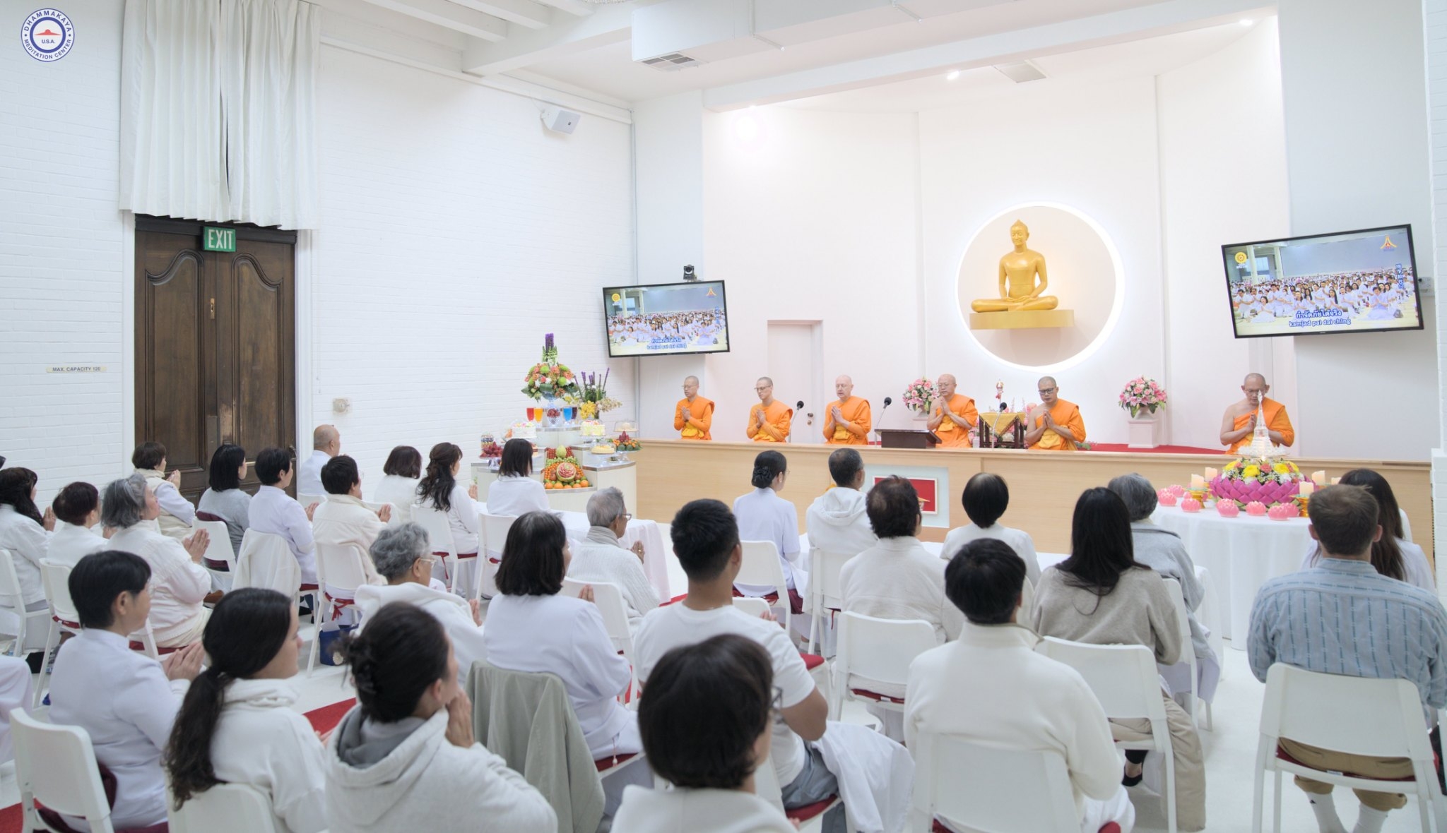 วัดพระธรรมกายแคลิฟอร์เนีย จัดพิธีบูชาข้าวพระ