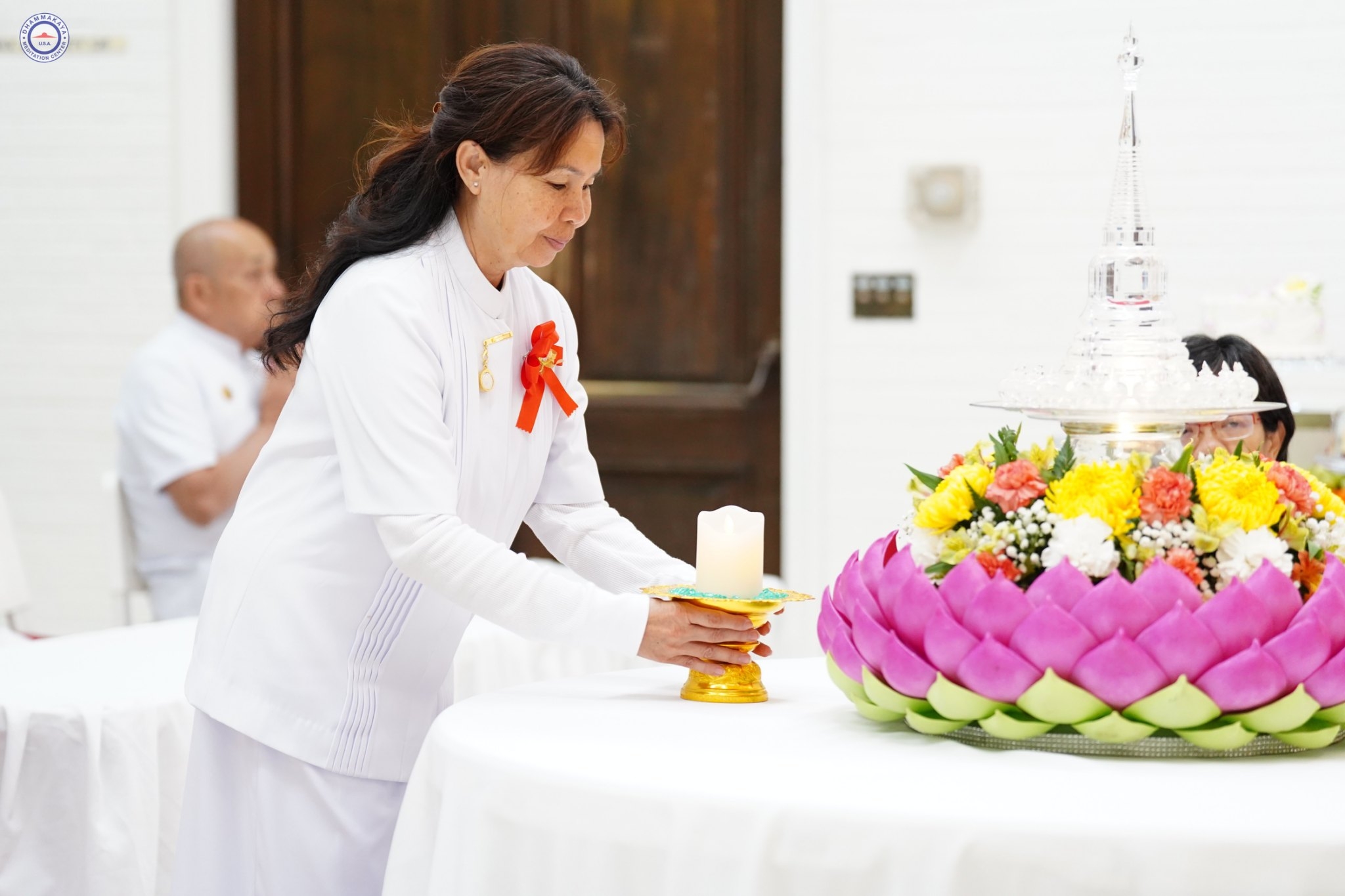 วัดพระธรรมกายแคลิฟอร์เนีย จัดพิธีบูชาข้าวพระ