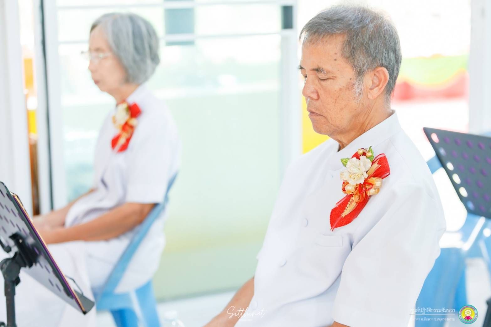 ศูนย์ปฏิบัติธรรมอัมพวา จัดพิธีทอดผ้าป่า