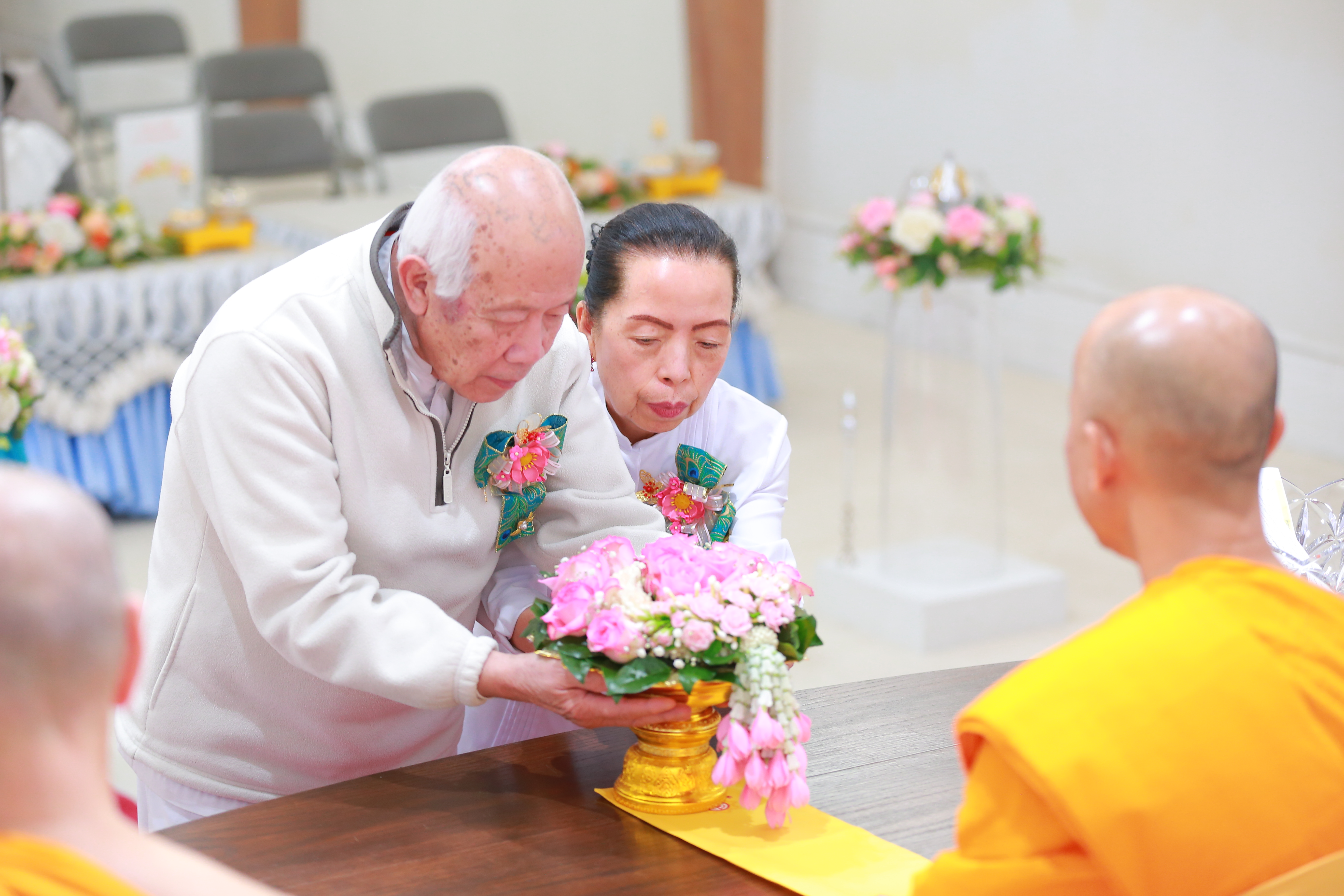 วัดพระธรรมกายซีแอตเติล จัดงานบุญบูชาข้าวพระ