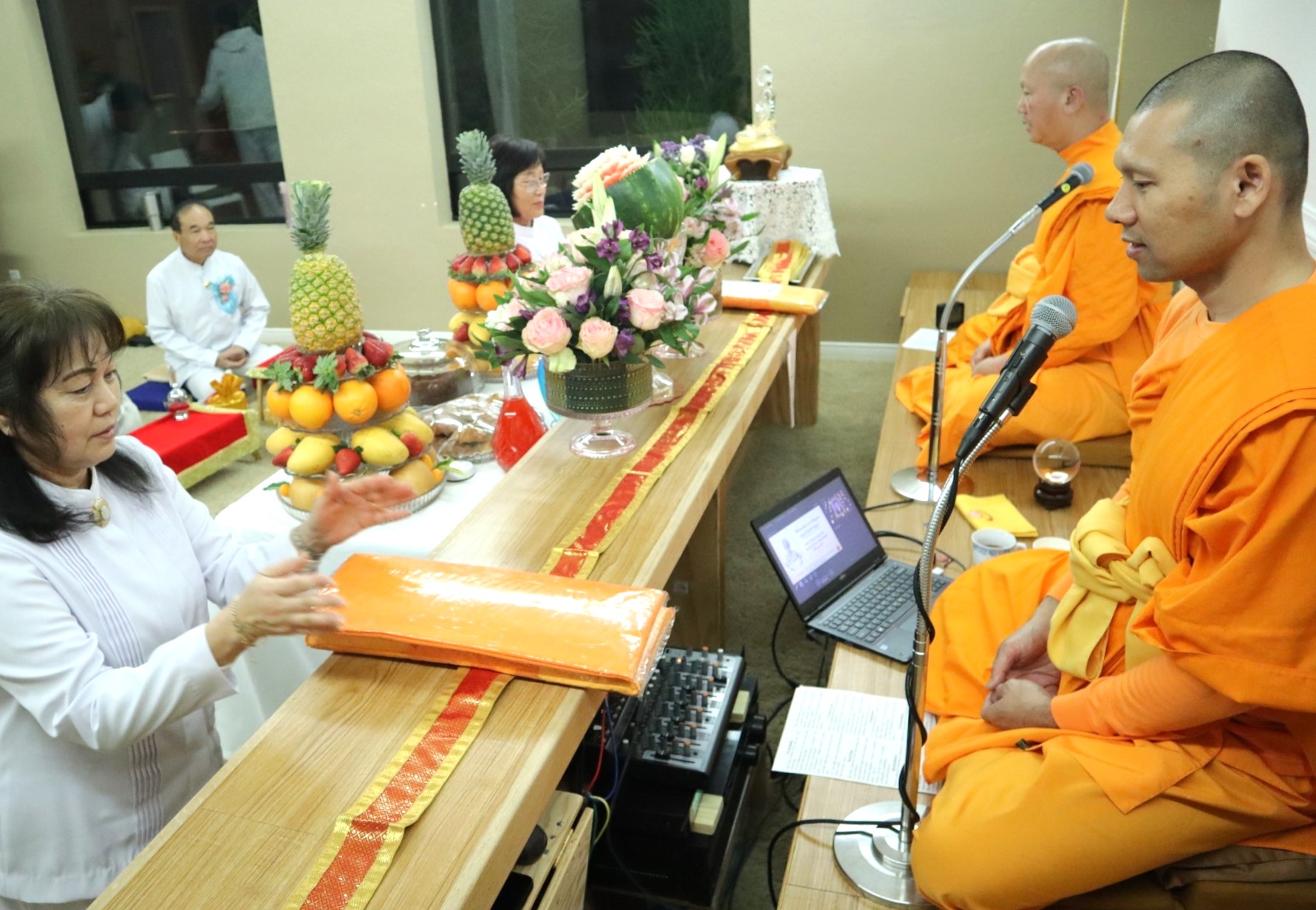 วัดภาวนาซานดิเอโก จัดงานบุญบูชาข้าวพระ