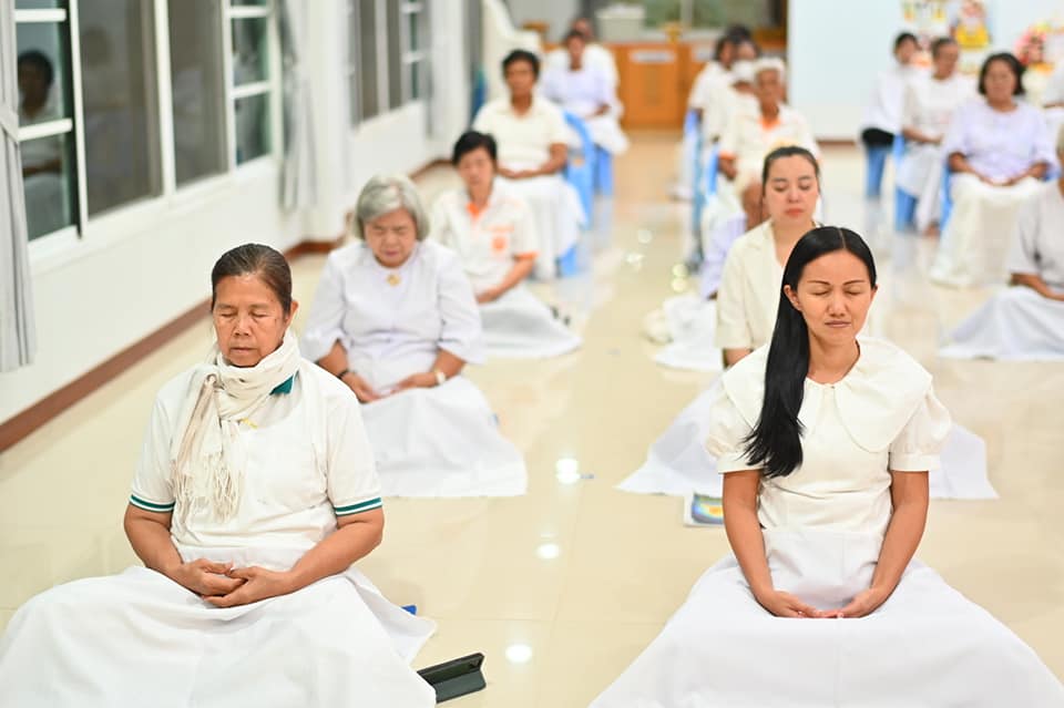 ศูนย์ปฏิบัติธรรมพนมสารคาม จัดปฏิบัติธรรมโครงการหมู่บ้านรักษาศีล 5