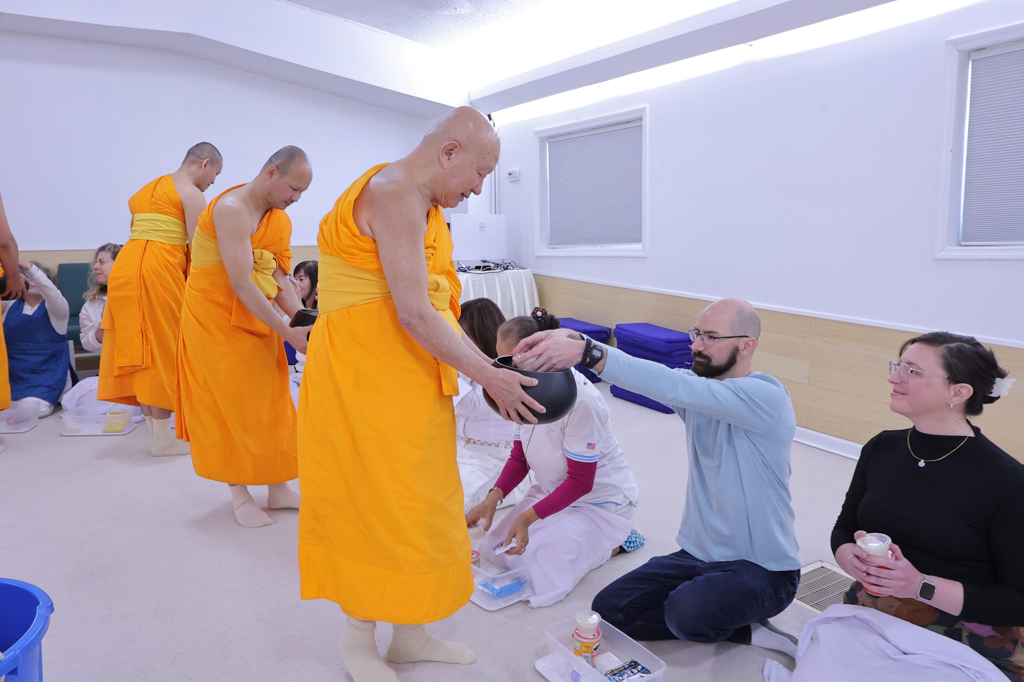 วัดพระธรรมกายจอร์เจีย จัดงานบุญวันอาทิตย์