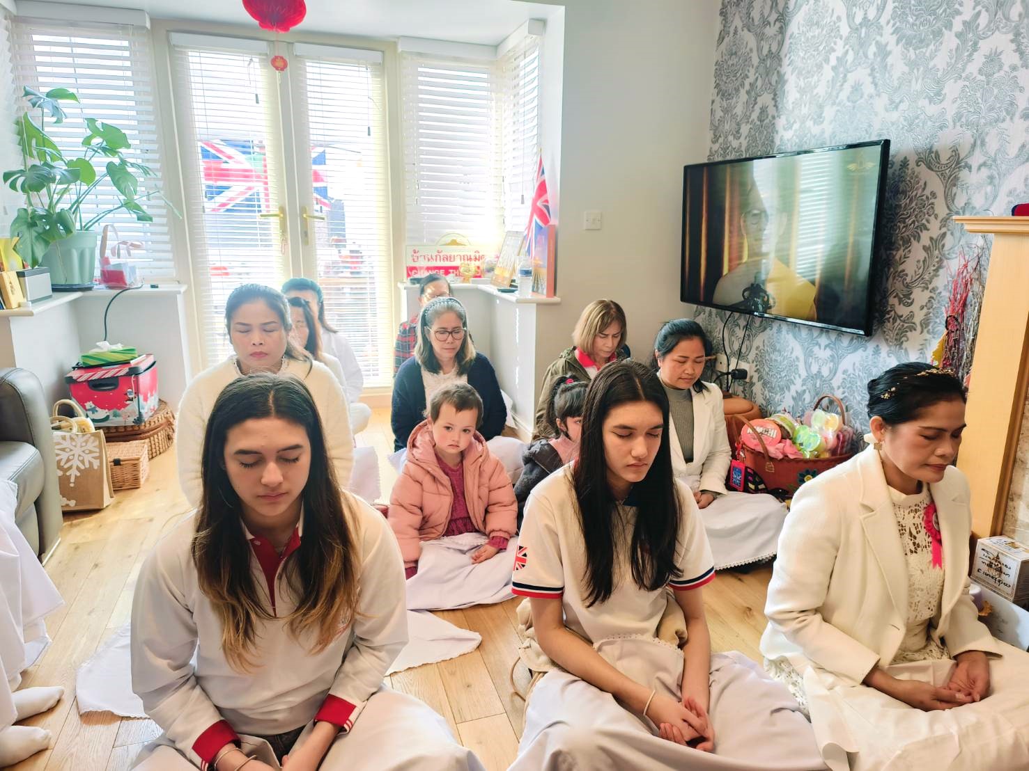 วัดพระธรรมกายแมนเชสเตอร์ จัดปฏิบัติธรรมบ้านกัลยาณมิตร ณ เมืองดองคาสเตอร์