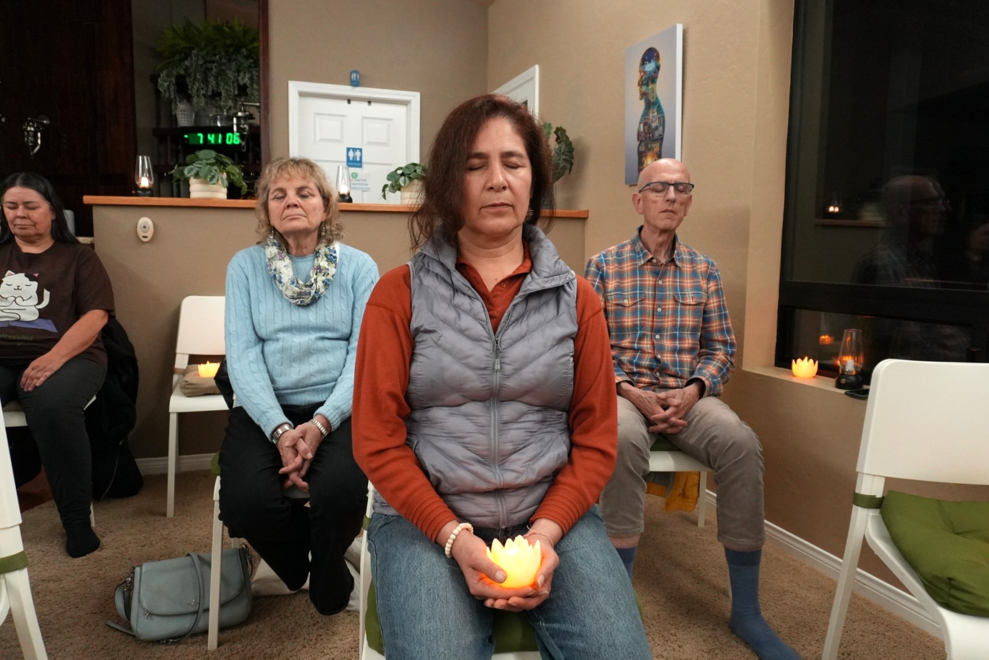 วัดภาวนาซานดิเอโก จัดปฏิบัติธรรมพิเศษแก่ชาวท้องถิ่น