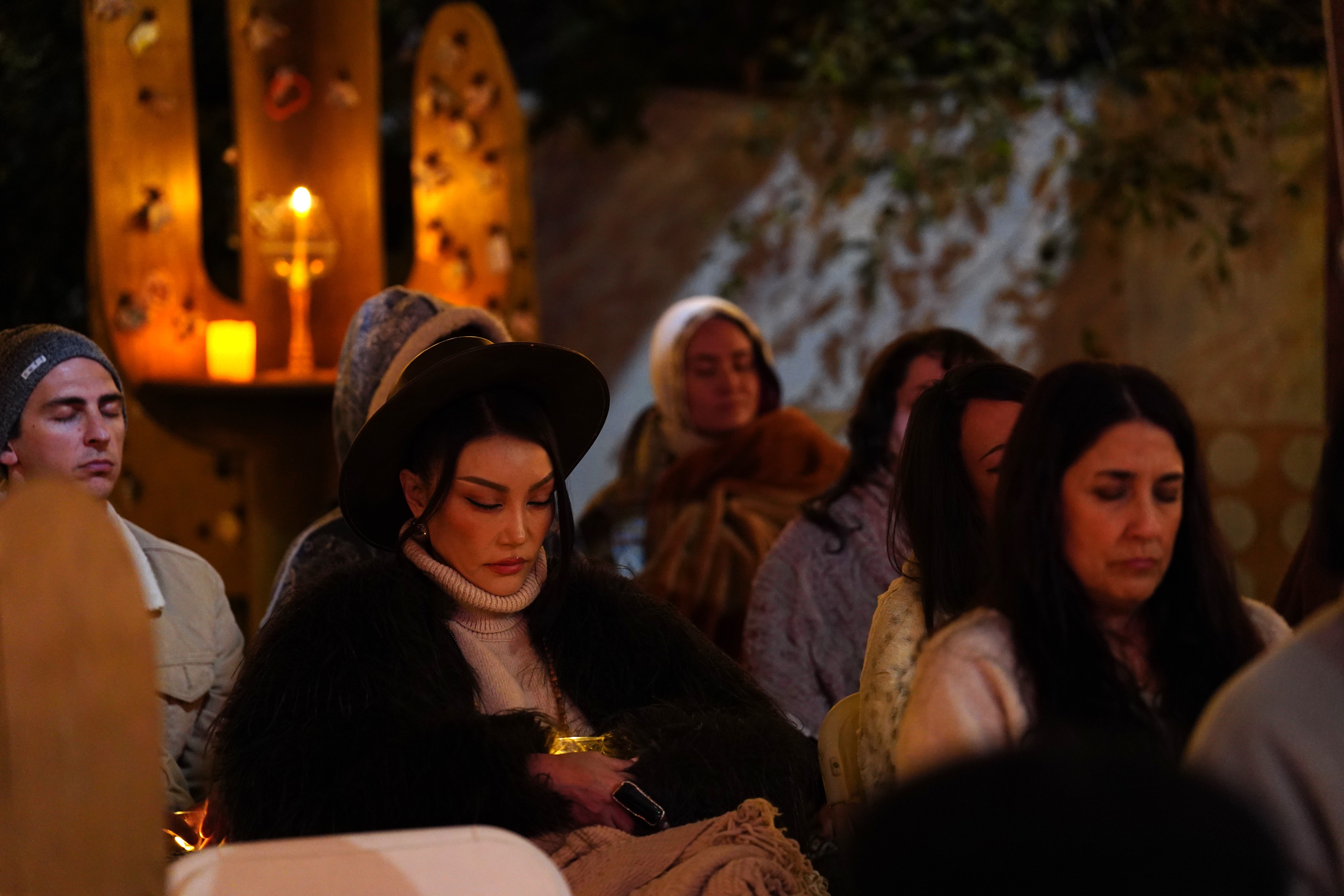 วัดพระธรรมกายแคลิฟอร์เนีย จัดกิจกรรมจุดประทีปรวมใจ