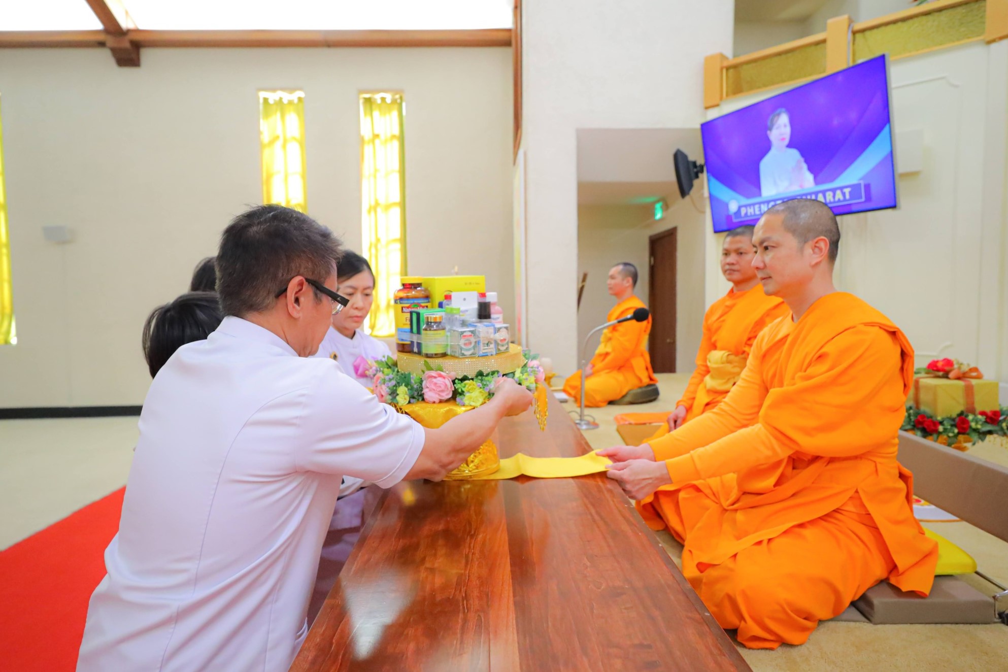 วัดพระธรรมกายแคนซัส จัดงานบุญวันอาทิตย์
