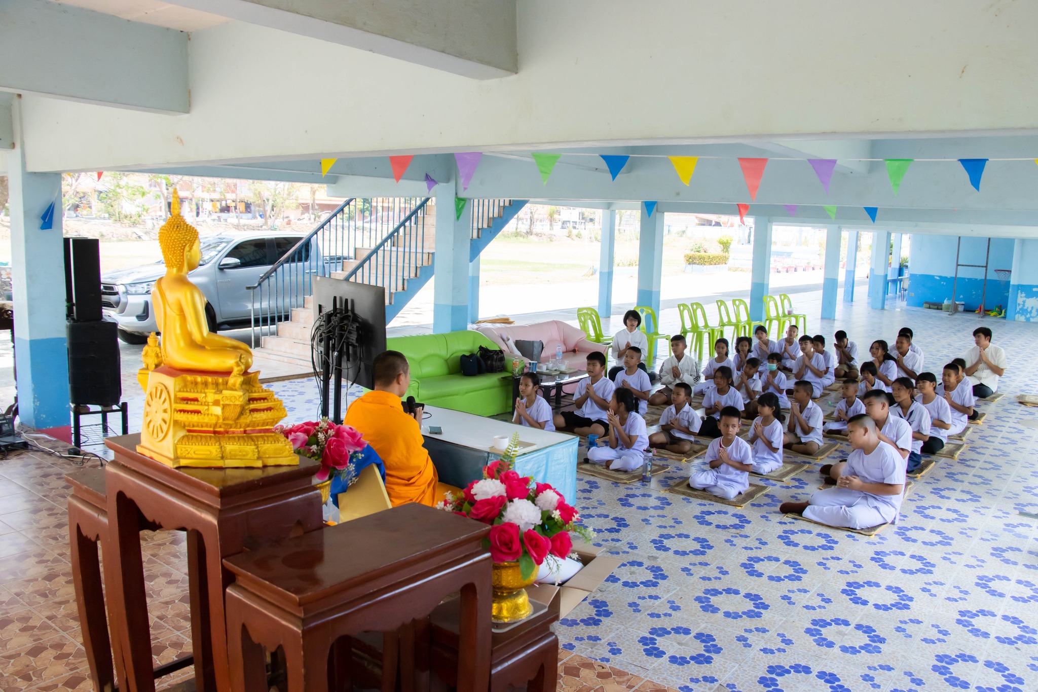 ศูนย์อบรมเยาวชนบางปะหัน จัดอบรมศีลธรรม โรงเรียนวัดศรีภวังค์