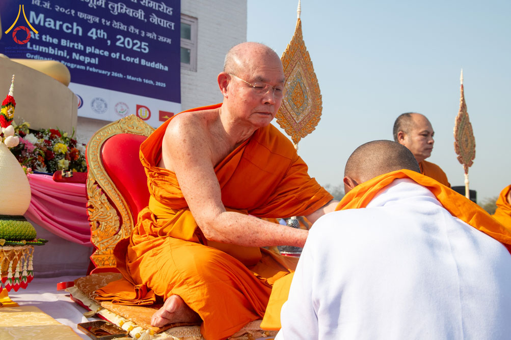 Mass Ordination of 500 Nepali Novices