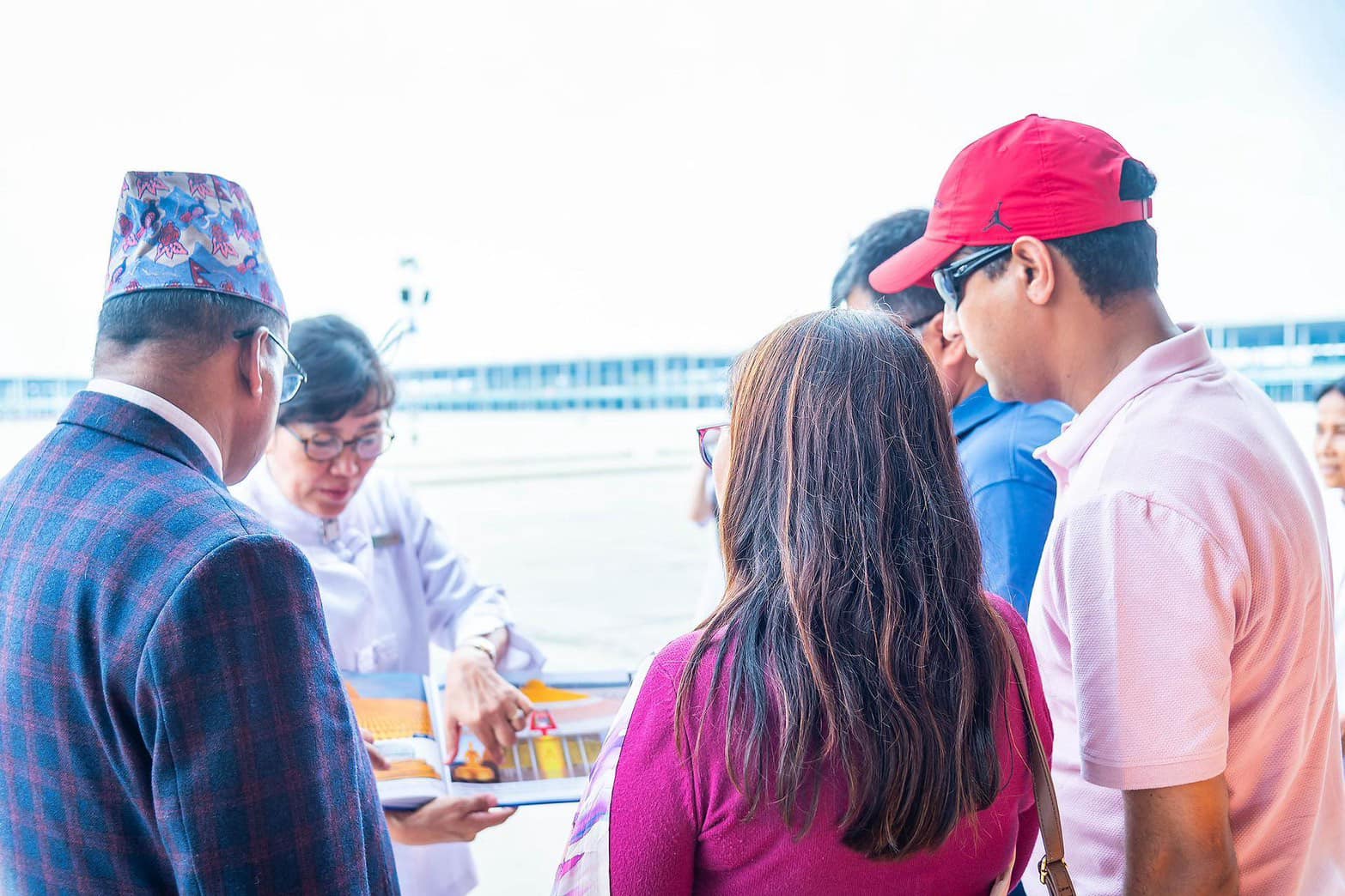 รัฐมนตรีว่าการกระทรวงวัฒนธรรม การท่องเที่ยว ประเทศเนปาล เยี่ยมชมวัดพระธรรมกาย พร้อมหารือเกี่ยวกับการส่งเสริมกิจการพุทธศาสนา และการท่องเที่ยวในเนปาล