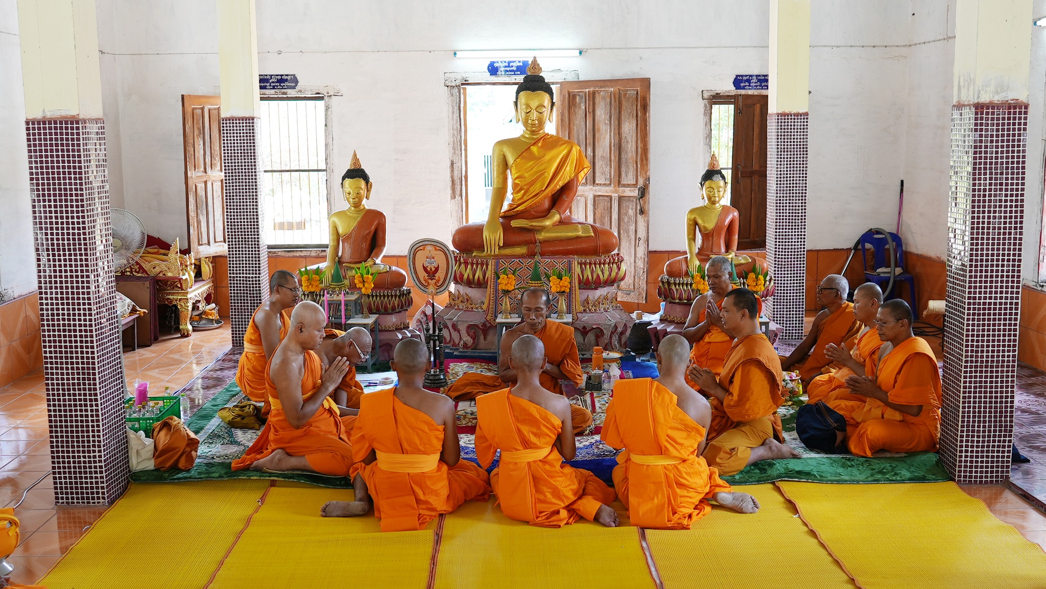 โครงการบรรพชาและอุปสมบทหมู่ ฉลองปทุมเจดีย์ เจดีย์พระพุทธเจ้า 5 พระองค์