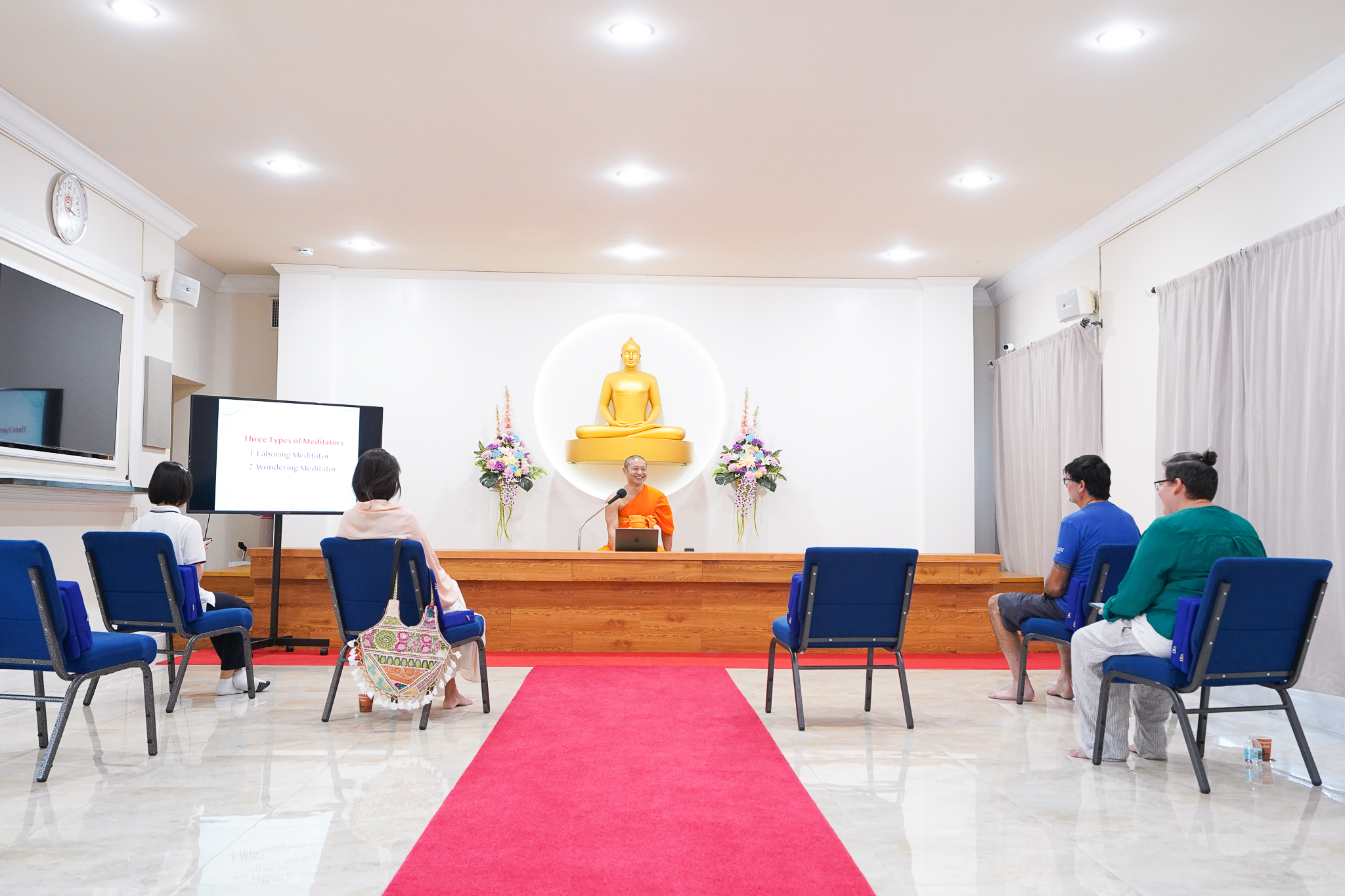 วัดพระธรรมกายปาล์มบีช จัดปฏิบัติธรรมชาวท้องถิ่น