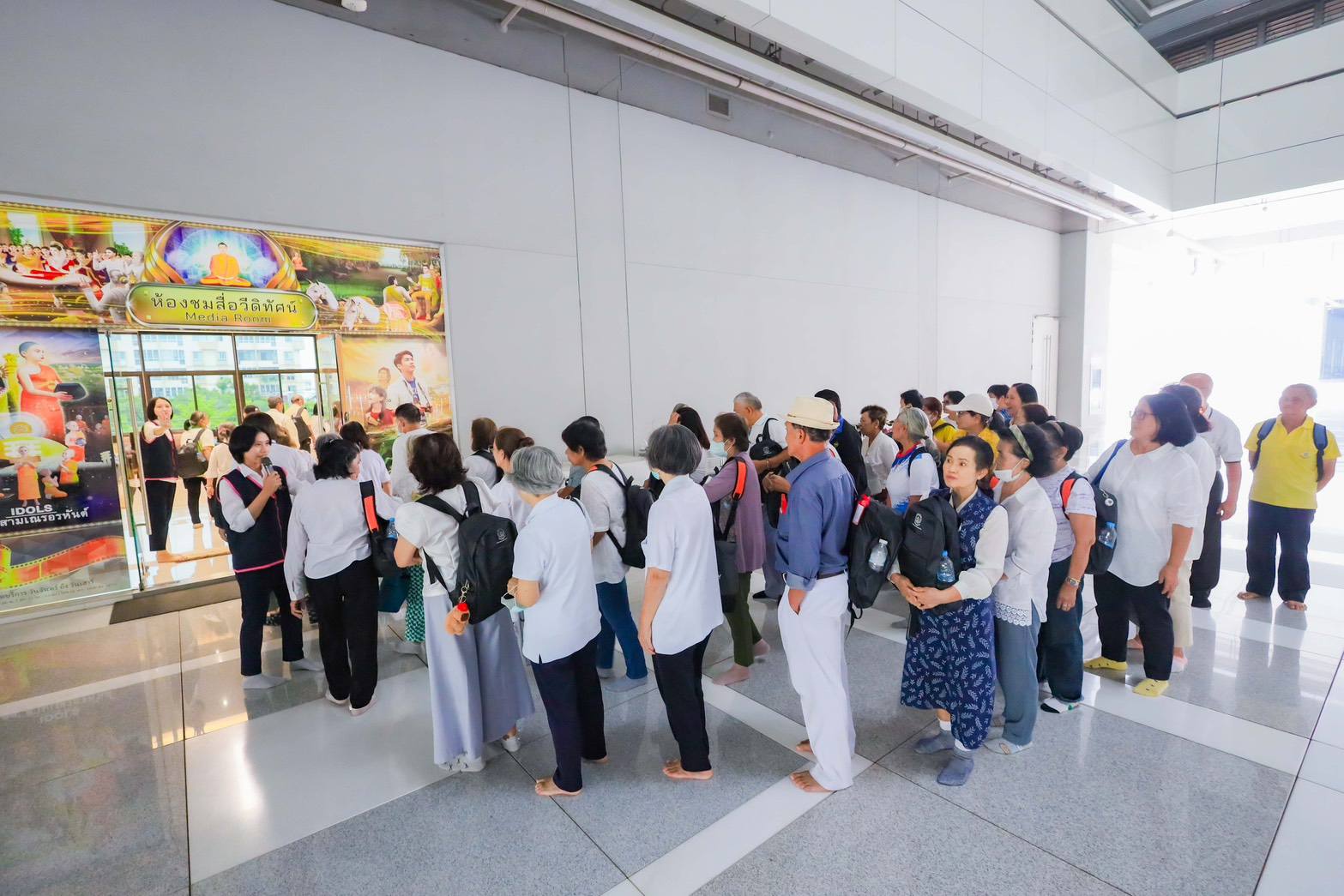 นายอำเภอคลองหลวง เยี่ยมเยียนพบปะชาวคลองสาม โครงการโรงเรียนผู้สูงอายุ ประจำปี 2568