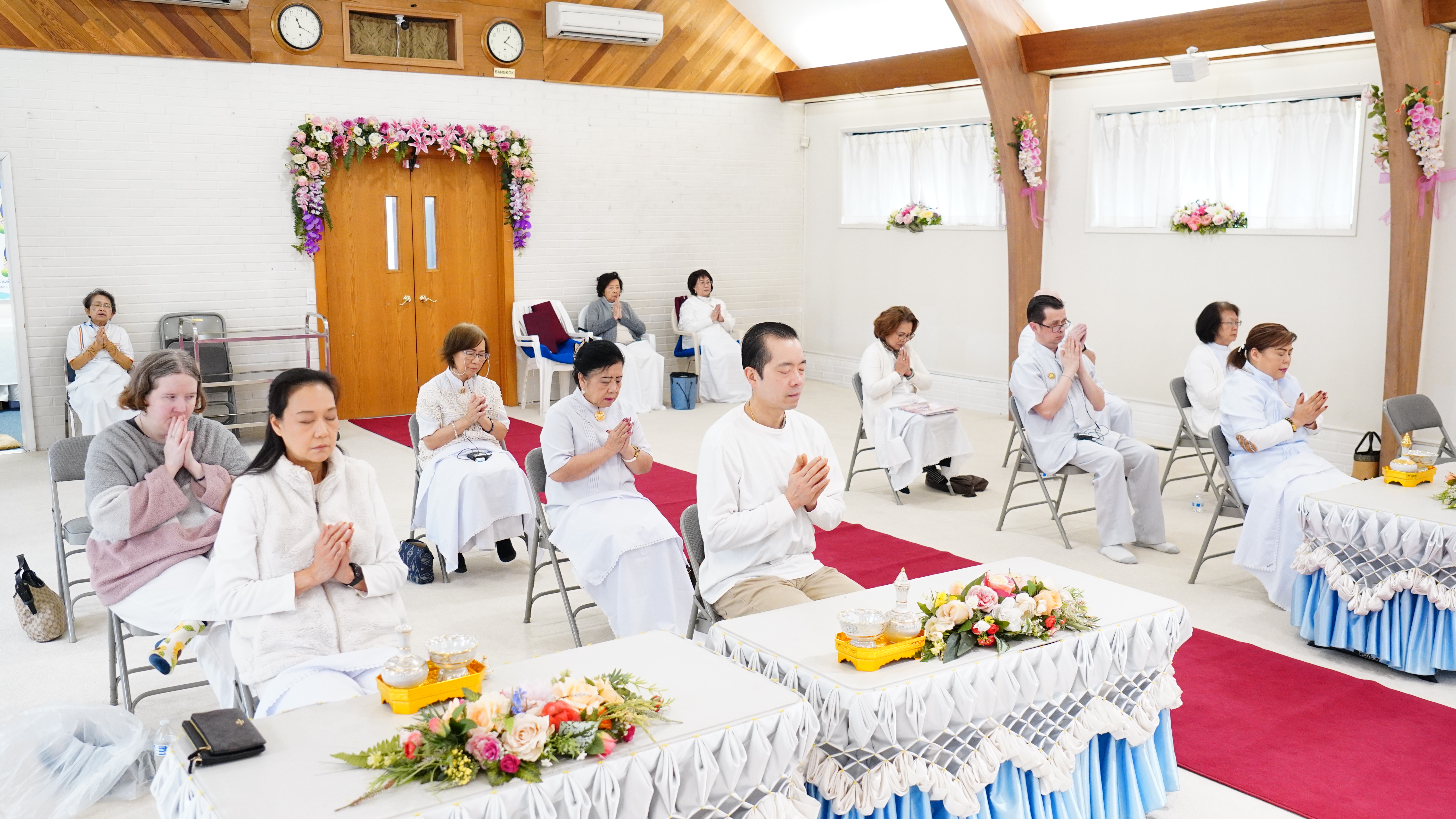 วัดพระธรรมกายซีแอตเติล จัดพิธีถวายคิลานเภสัช