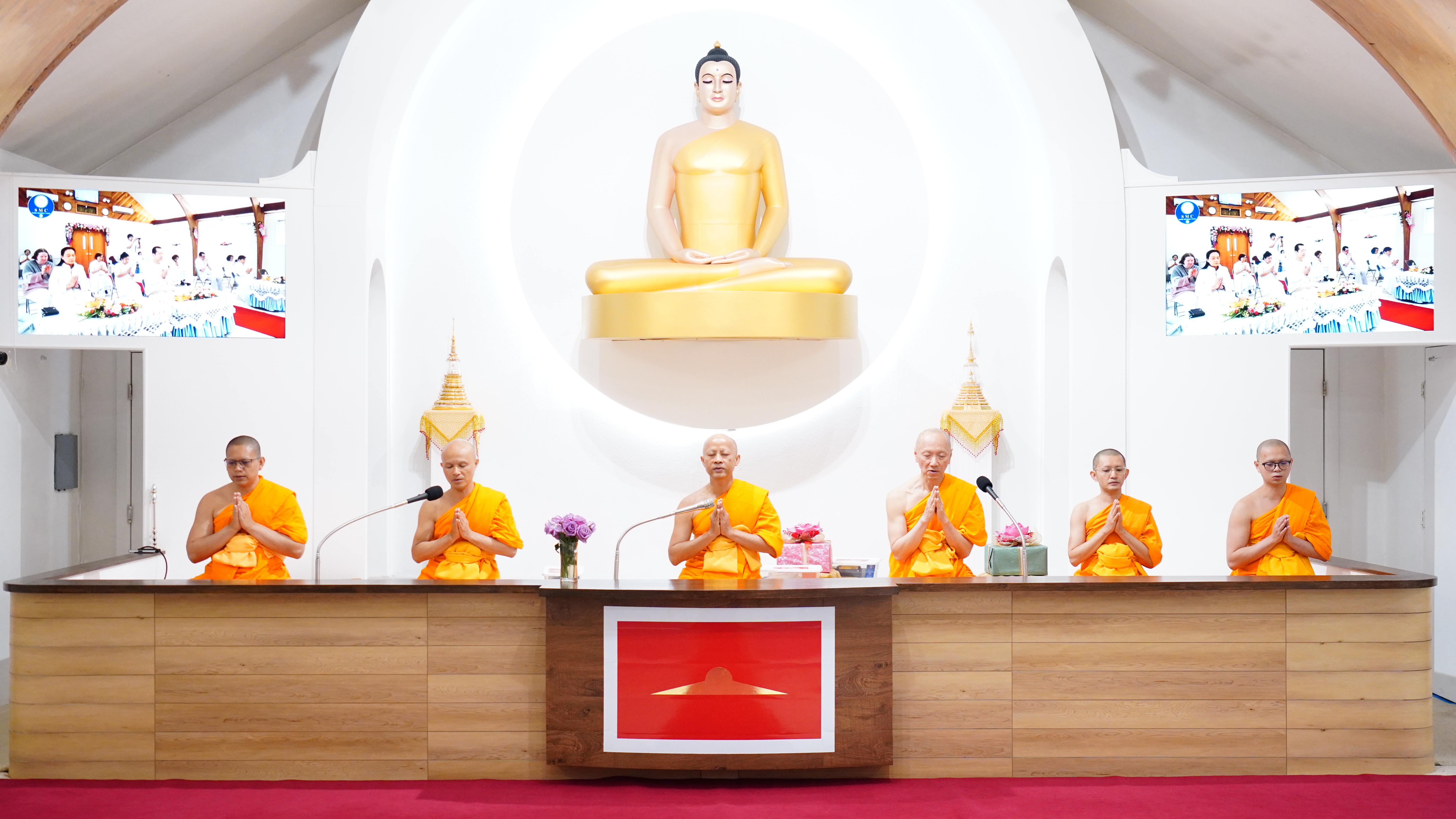 วัดพระธรรมกายซีแอตเติล จัดพิธีถวายคิลานเภสัช