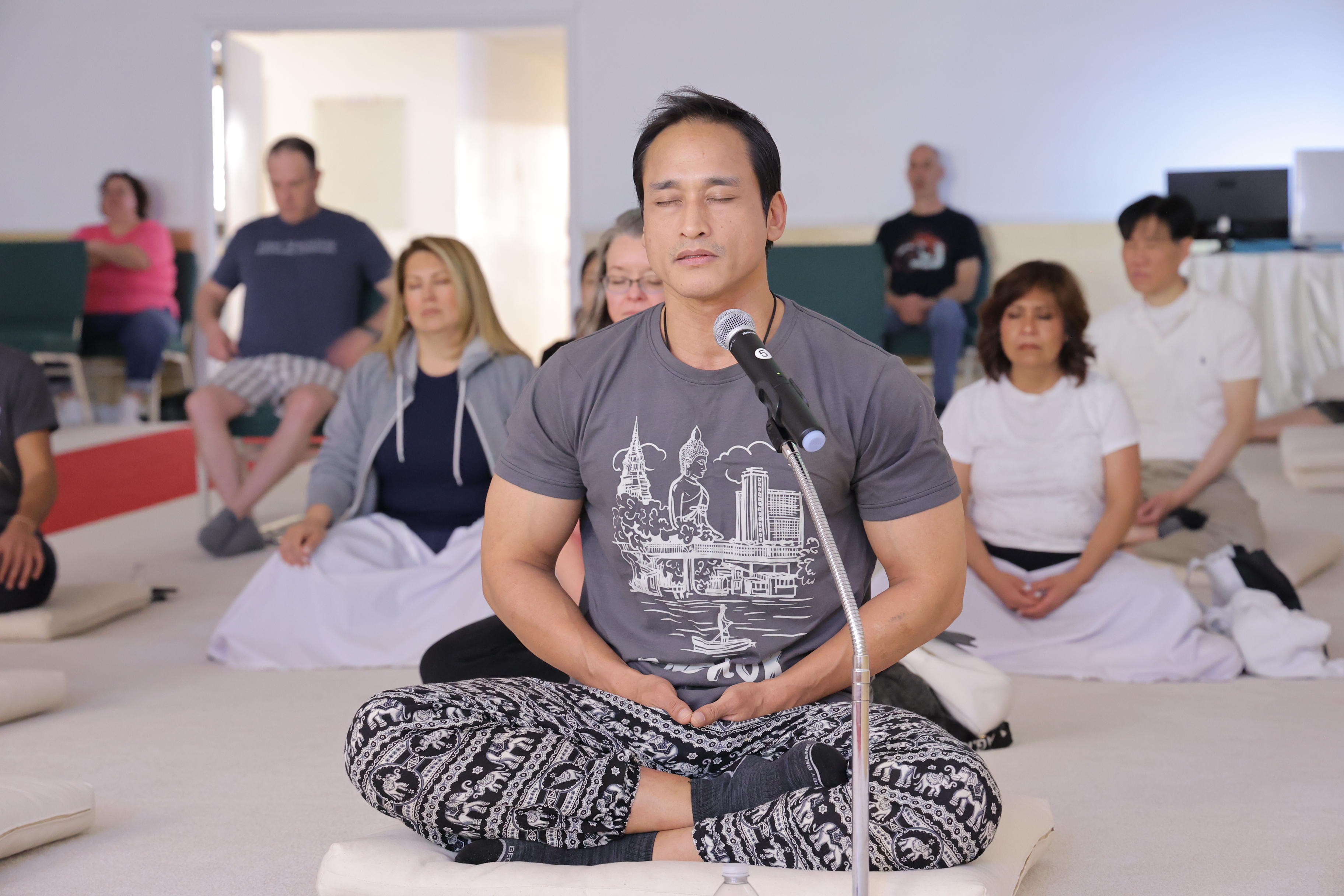 วัดพระธรรมกายจอร์เจีย จัดกิจกรรมนั่งสมาธิสำหรับชาวท้องถิ่น