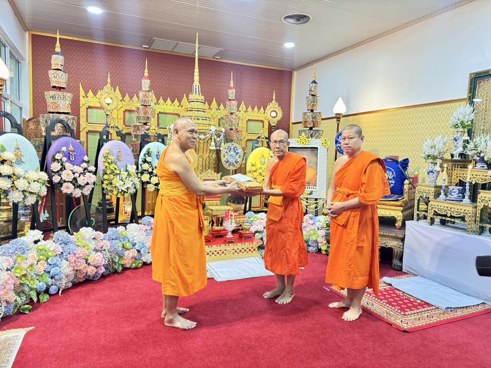 เจ้าอาวาสวัดพระธรรมกายเป็นเจ้าภาพบำเพ็ญกุศลอุทิศถวายอดีตเจ้าอาวาสวัดทองนพคุณ