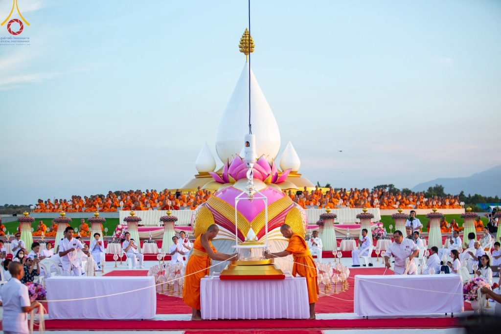 The procession of Buddha relic for “Pathum Chedi” establishment of Pattani’s Youth Training Center