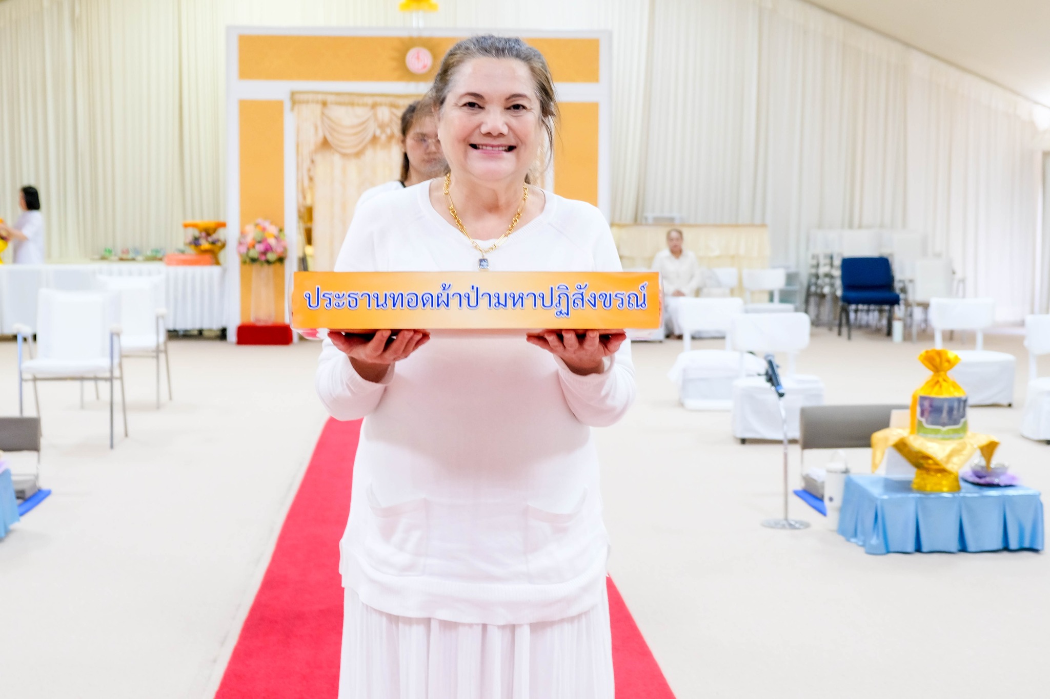 วัดพระธรรมกายเท็กซัส จัดพิธีทอดผ้าป่ามหาปฏิสังขรณ์