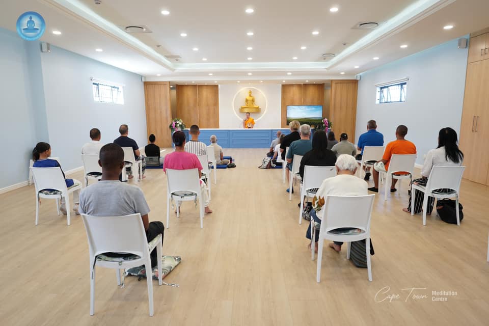 วัดพุทธเคปทาวน์ จัดคลาสสมาธิแก่ชาวท้องถิ่น