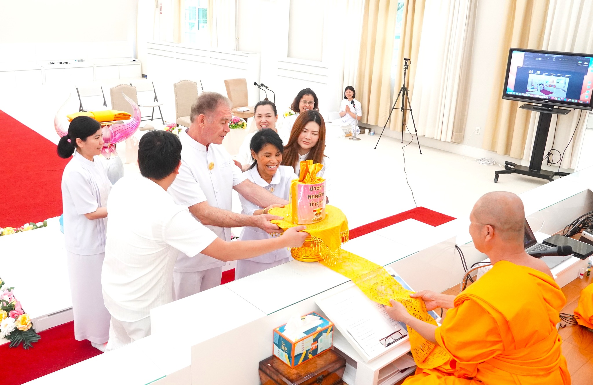 วัดพระธรรมกายฟลอริดา จัดงานบุญวันอาทิตย์
