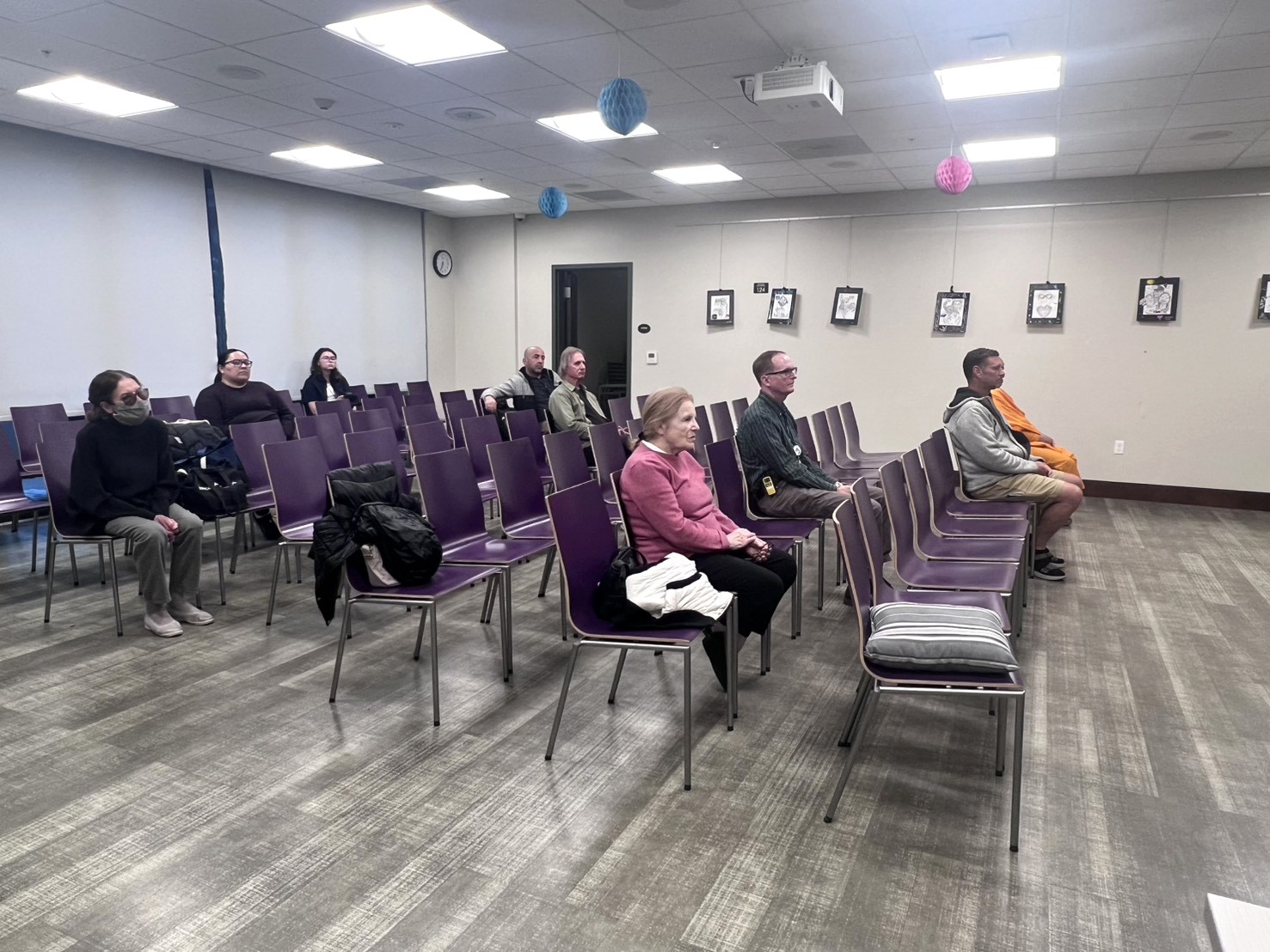 วัดภาวนาซานดิเอโก จัดปฏิบัติธรรมสำหรับชาวท้องถิ่น