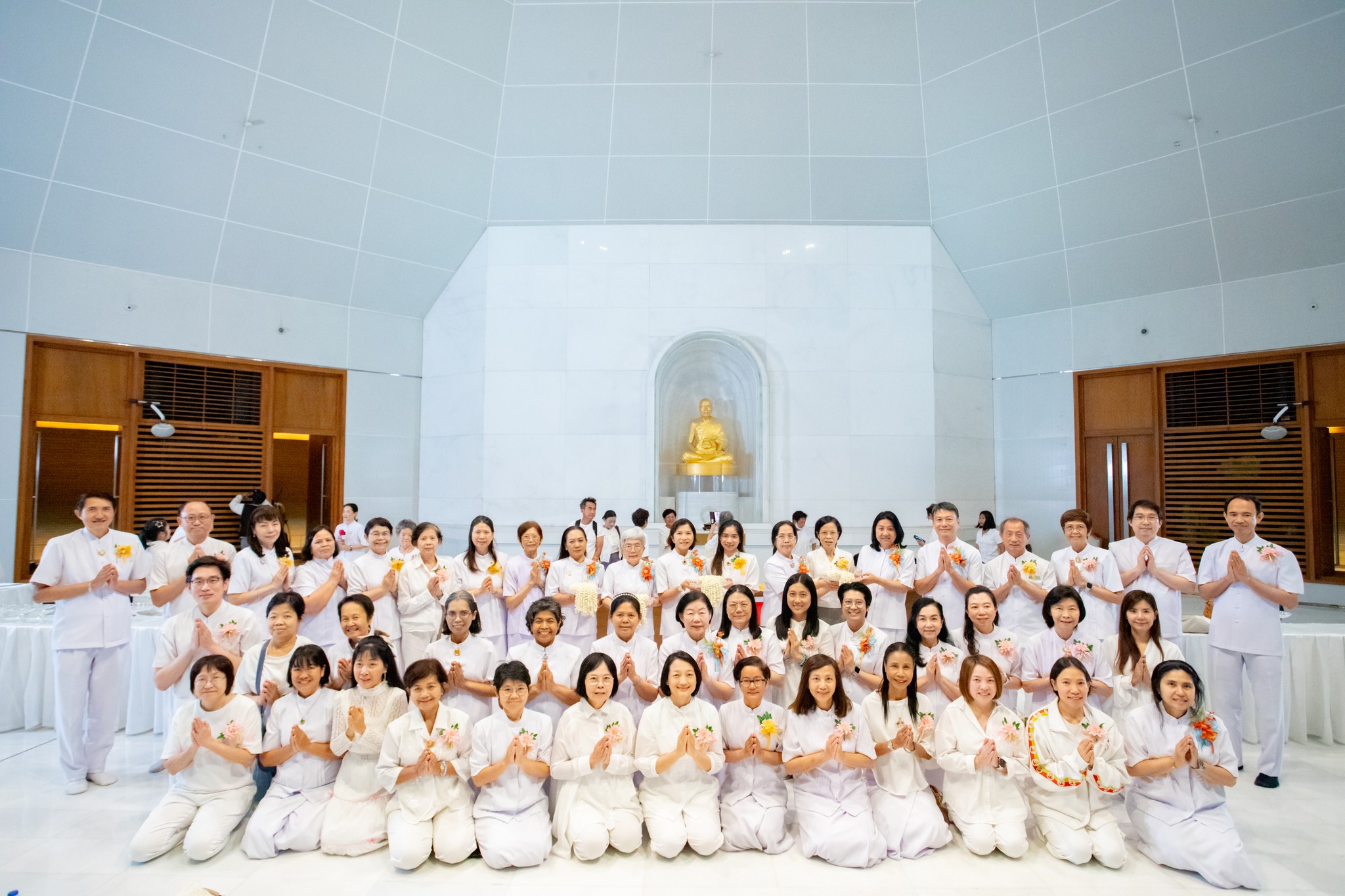 ศูนย์ปฏิบัติธรรมพระมงคลเทพมุนี จัดทอดผ้าป่า และพิธีสักการะพระมงคลเทพมุนี (สด จนฺทสโร)