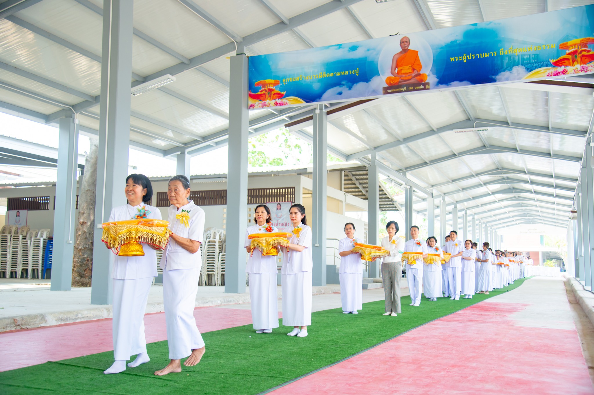 ศูนย์ปฏิบัติธรรมพระมงคลเทพมุนี จัดทอดผ้าป่า และพิธีสักการะพระมงคลเทพมุนี (สด จนฺทสโร)