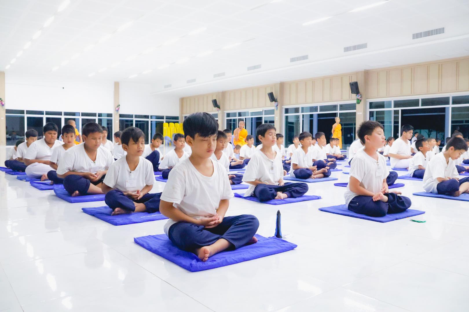 ศูนย์ปฏิบัติธรรมภาคใต้  จัดพิธีฝากตัวเป็นศิษย์