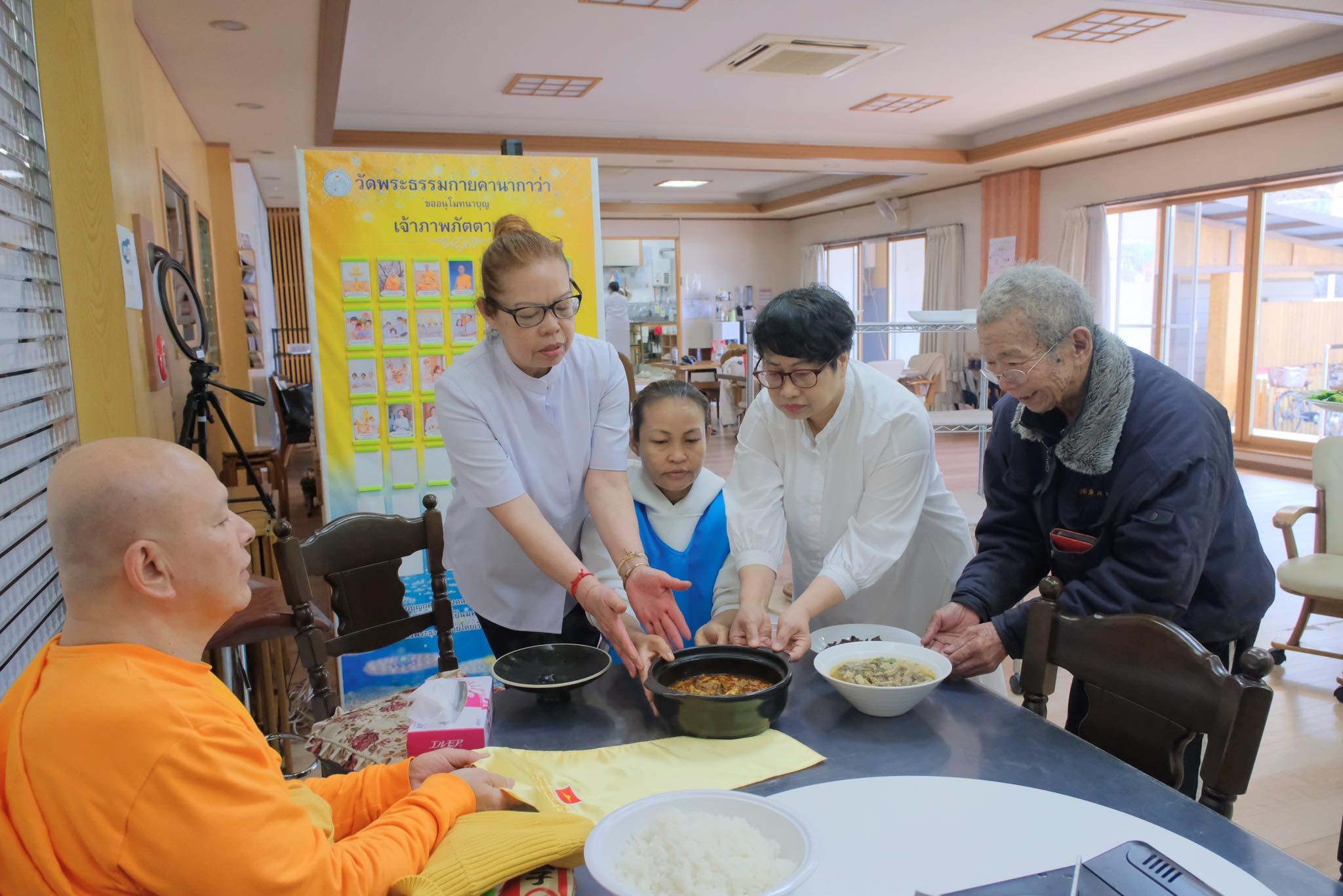 วัดพระธรรมกายคานากาว่า จัดพิธีบุพเปตพลี