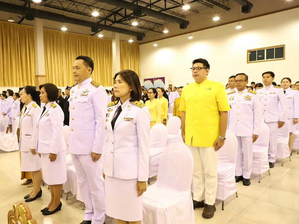 คณะศิษยานุศิษย์วัดพระธรรมกายร่วมพิธีถวายราชสดุดี