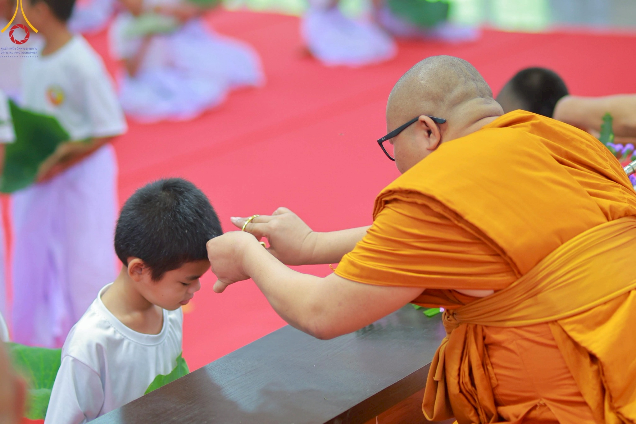 ศูนย์ปฏิบัติธรรมระยอง (บ้านช่องลม) จังหวัดระยอง จัดพิธีตัดปอยผม ขอขมา และบรรพชาสามเณร