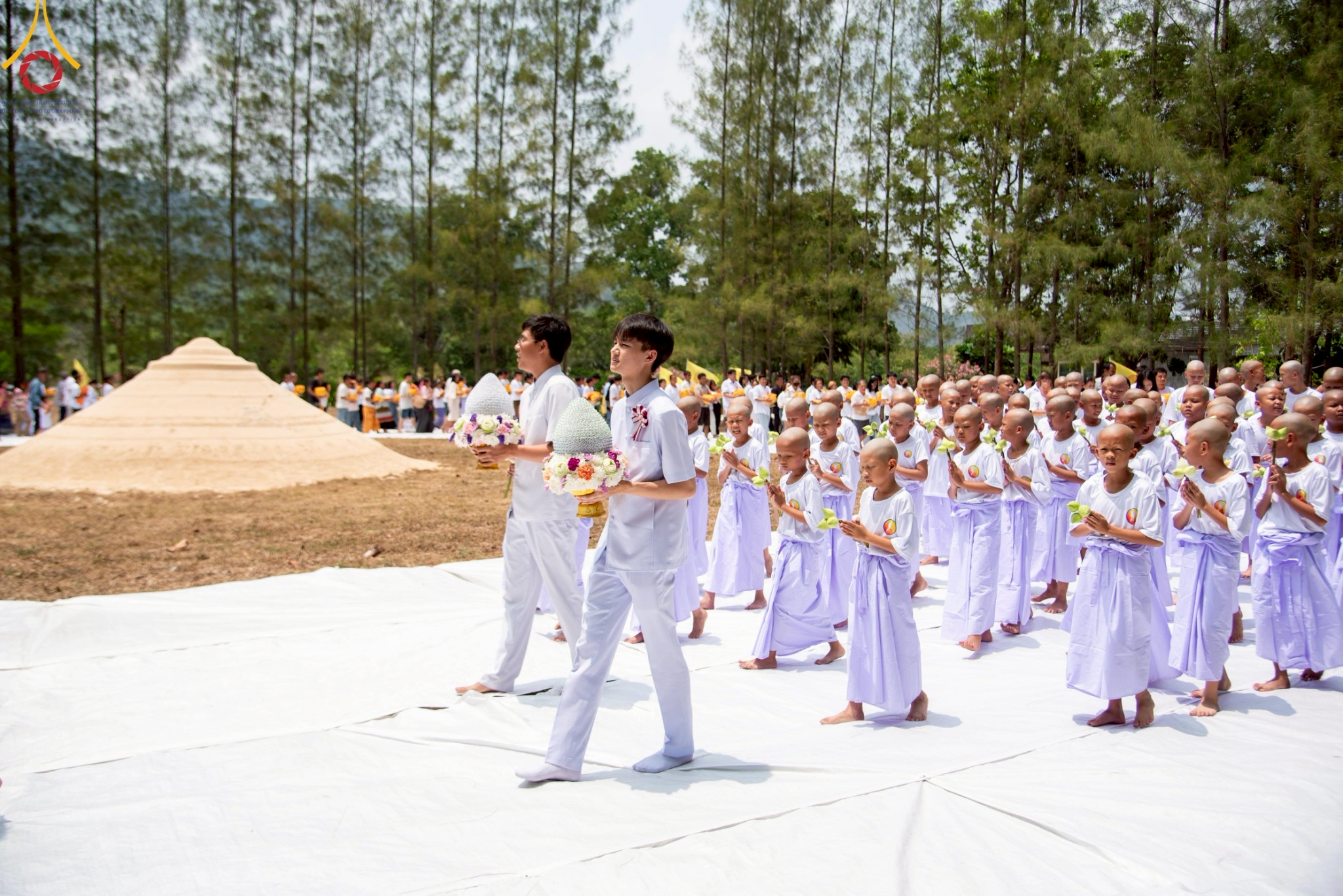 ศูนย์ปฏิบัติธรรมระยอง (บ้านช่องลม) จังหวัดระยอง จัดพิธีตัดปอยผม ขอขมา และบรรพชาสามเณร