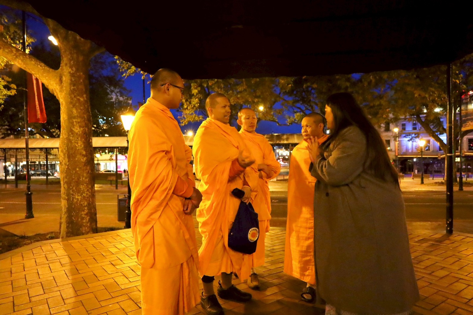 Wat Phra Dhammakaya Dunedin Holds Candlelight Vigil for Earthquake Victims in Mandalay, Myanmar