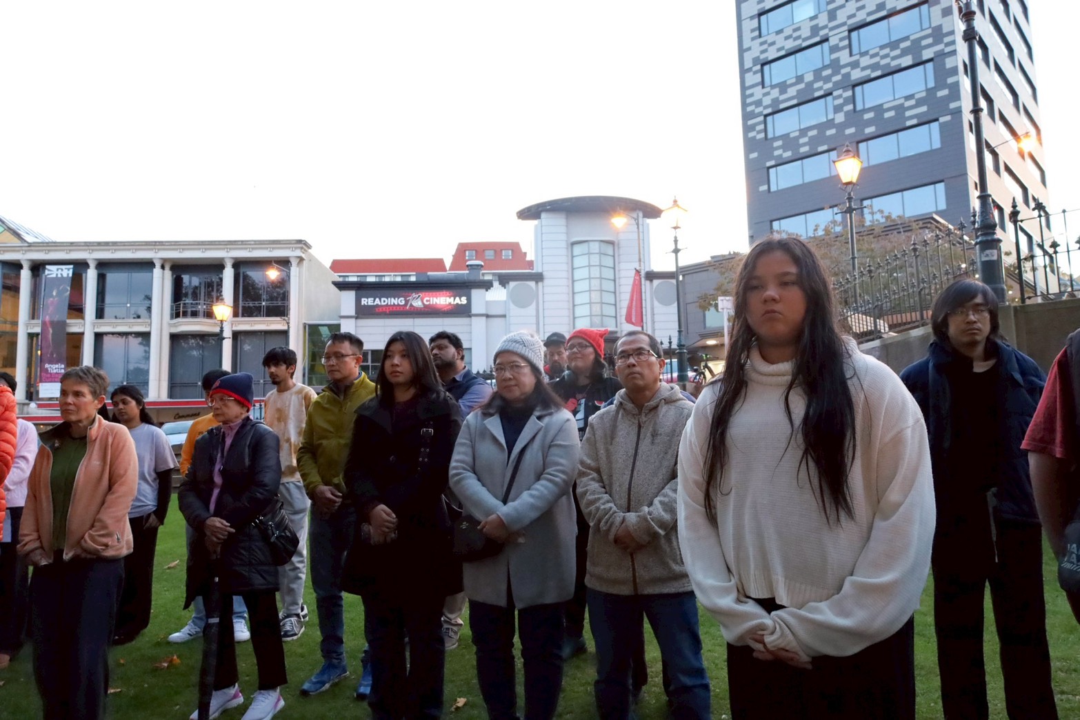 Wat Phra Dhammakaya Dunedin Holds Candlelight Vigil for Earthquake Victims in Mandalay, Myanmar