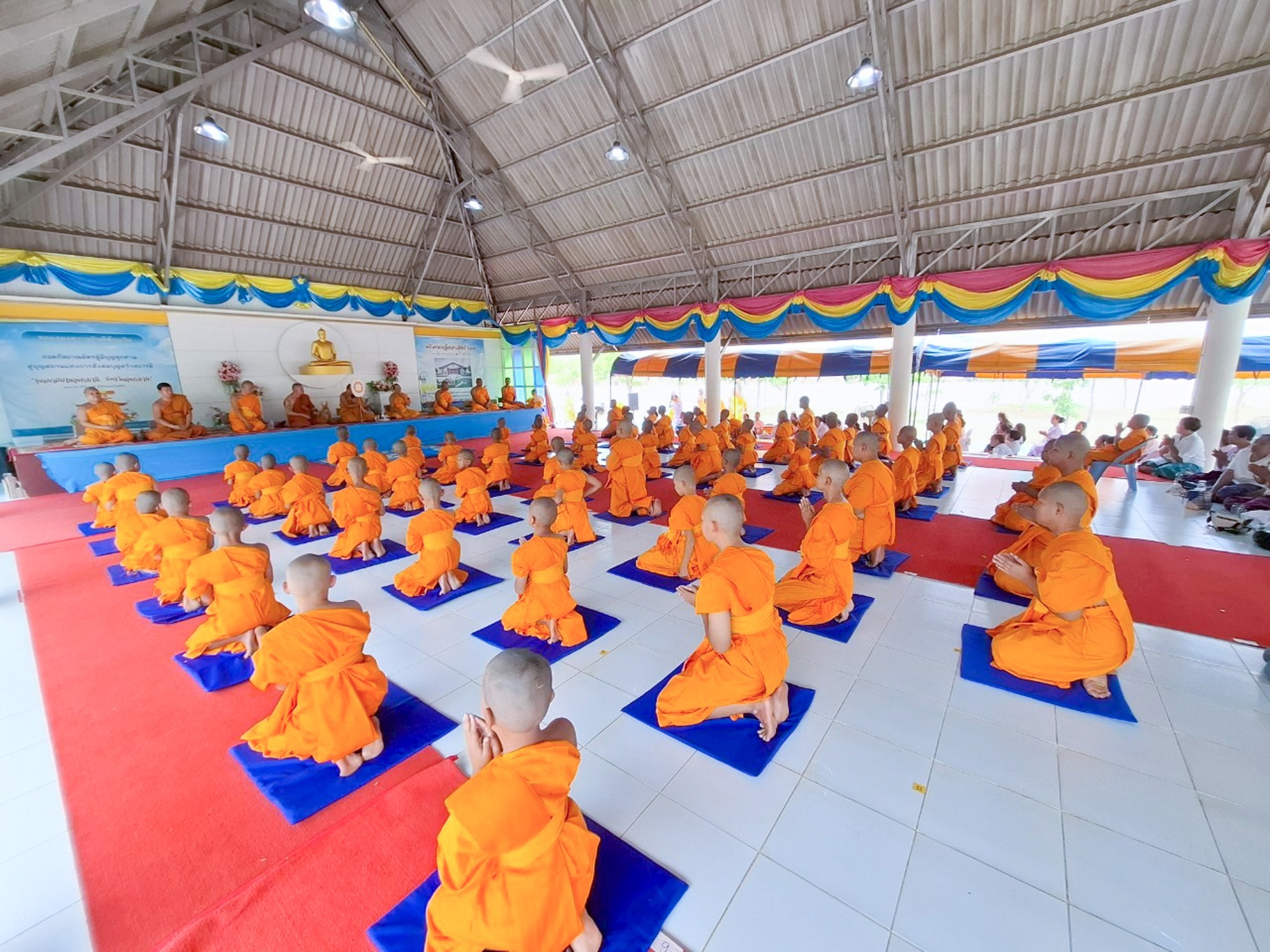 ธุดงคสถานอุดรธานี จัดพิธีขอขมา พิธีบรรพชาสามเณร