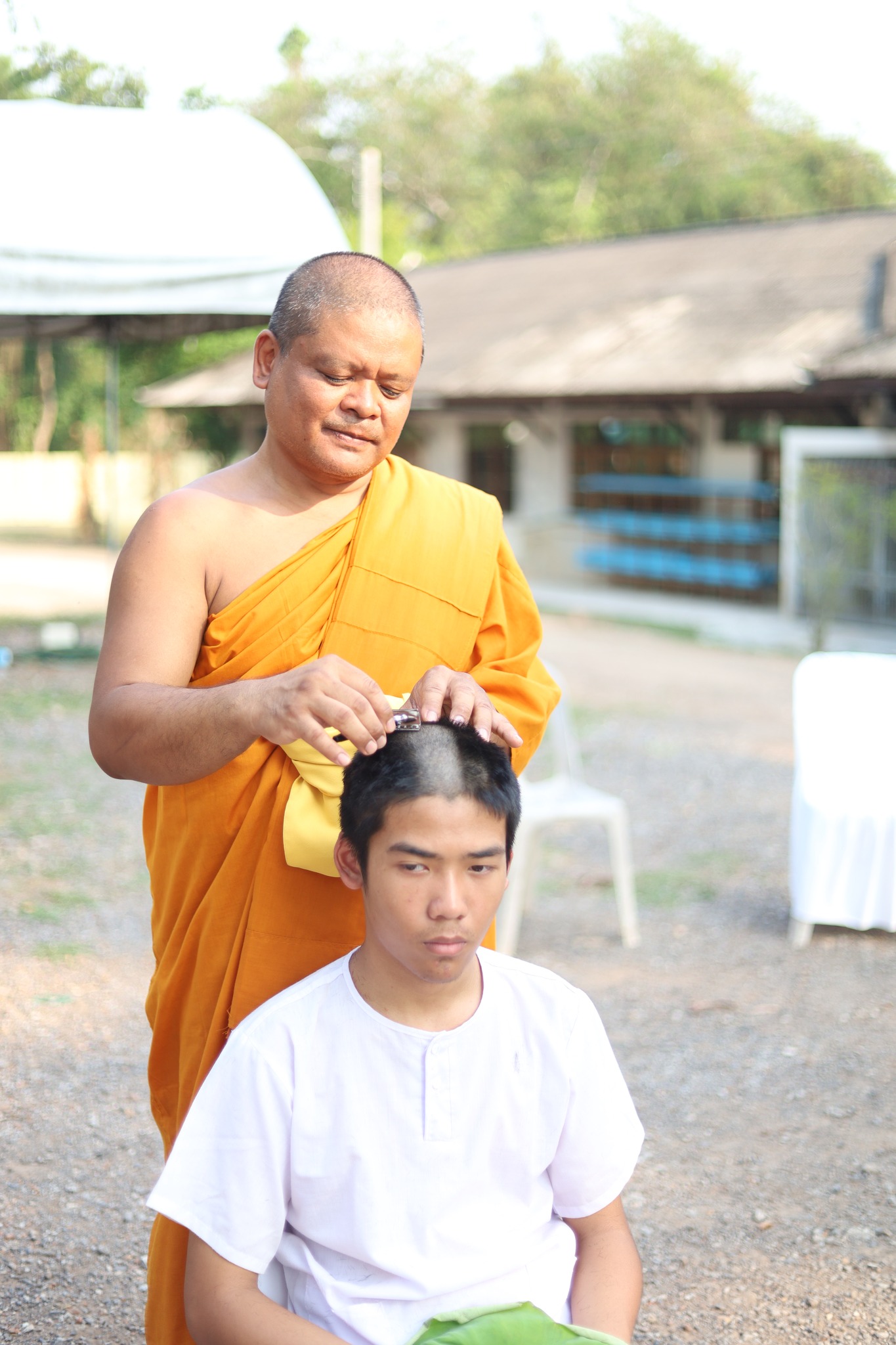 ธุดงคสถานพิษณุโลก จัดพิธีตัดปอยผม