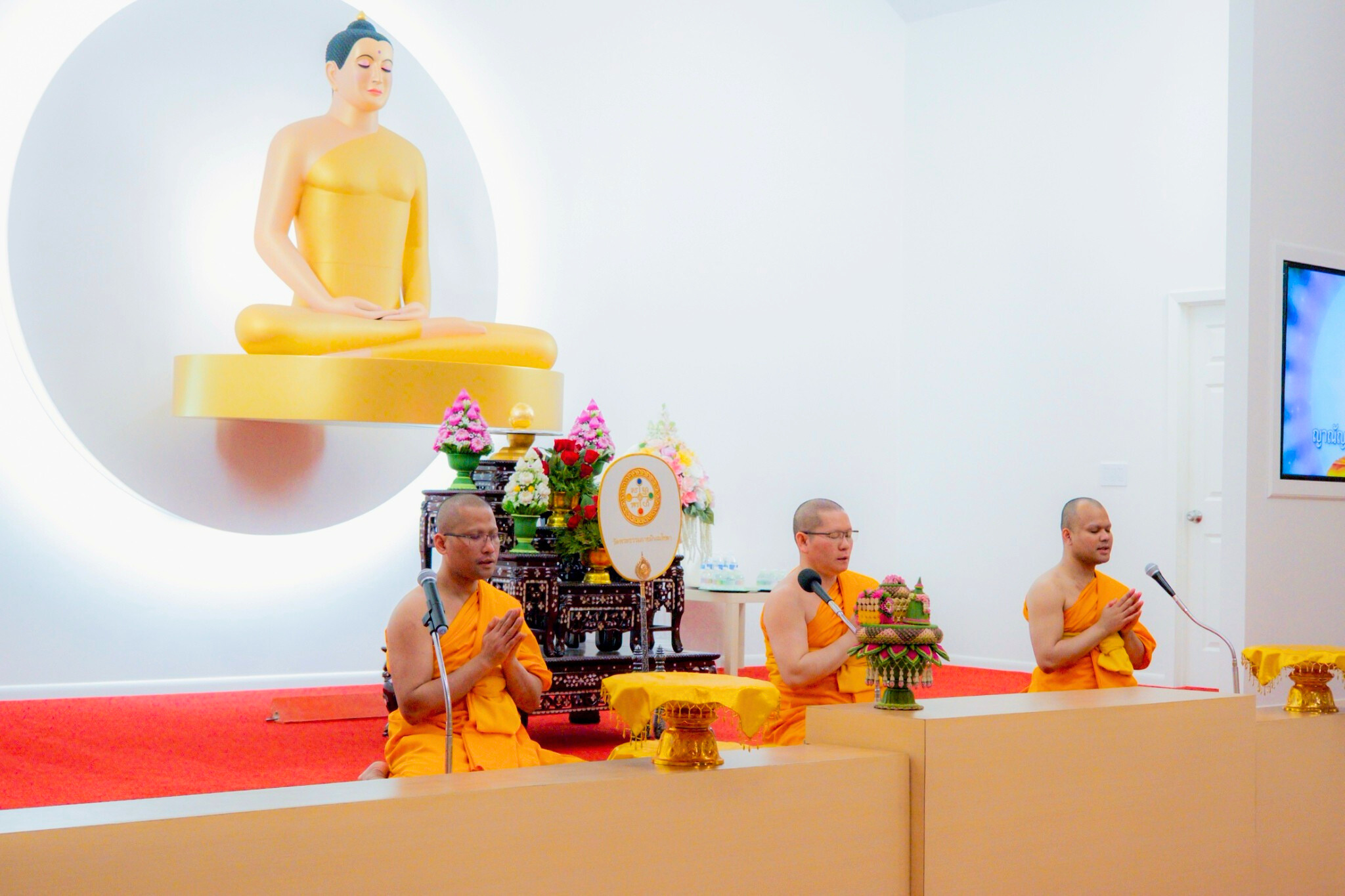 วัดพระธรรมกายมินเนโซตา จัดงานบุญบูชาข้าวพระ