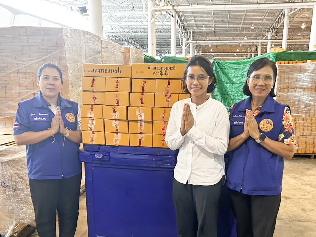 เจ้าอาวาสวัดพระธรรมกาย ส่งแรงใจแก่เจ้าหน้าที่ผู้ปฏิบัติงานในช่วงเทศกาลสงกรานต์