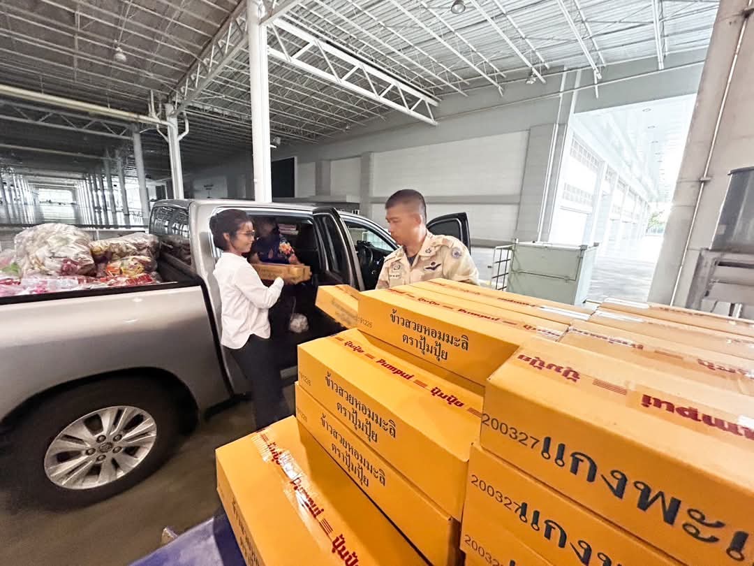 เจ้าอาวาสวัดพระธรรมกาย ส่งแรงใจแก่เจ้าหน้าที่ผู้ปฏิบัติงานในช่วงเทศกาลสงกรานต์