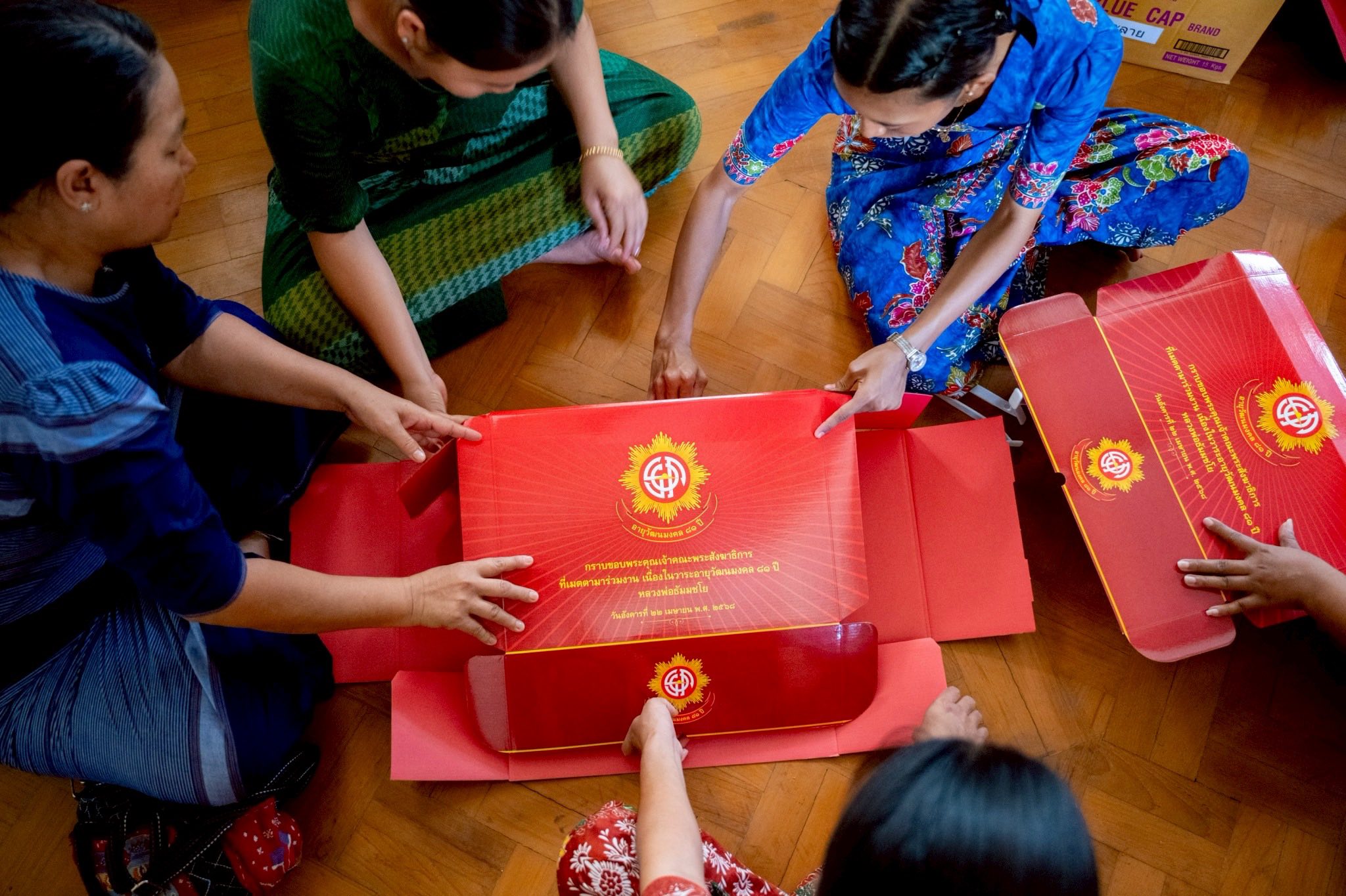 ผู้แทนวัดพระธรรมกาย นำอาสาเมียนมา 200 คนจัดสรรสิ่งบรรเทาทุกข์ 5 ตัน เตรียมพื้นที่ถวายมหาสังฆทานเยียวยาคณะสงฆ์เมียนมา