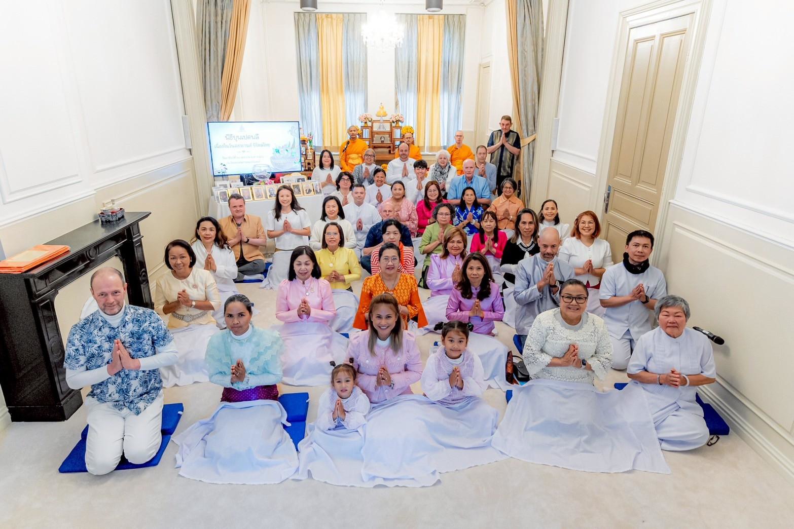LINE_ALBUM_à¸à¹à¸²à¸§6à¸§à¸±à¸à¸à¸£à¸°à¸à¸£à¸£à¸¡à¸à¸²à¸¢à¹à¸à¹à¸à¸­à¸£à¹à¹à¸¥à¸à¸à¹ (210468)_250419_17.jpg