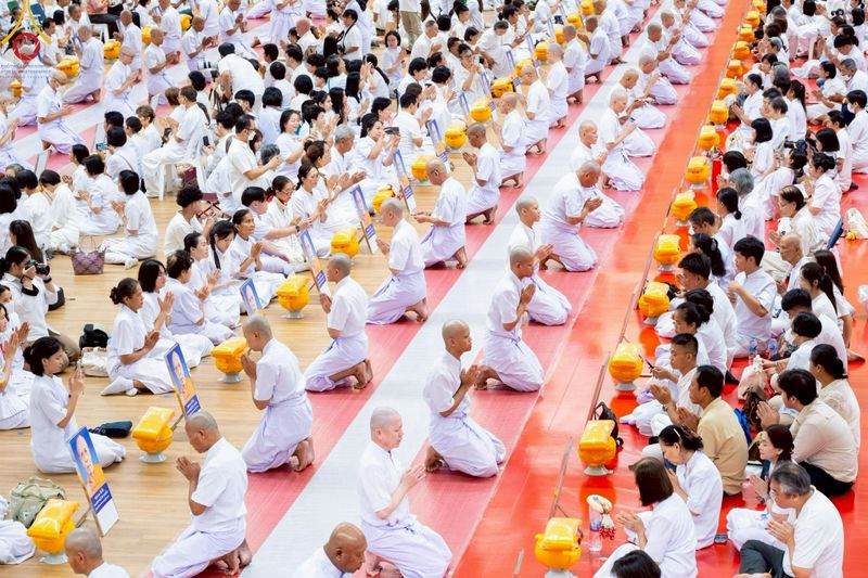 ordinands of 3 ordination programs at Wat Phra Dhammakaya, which are